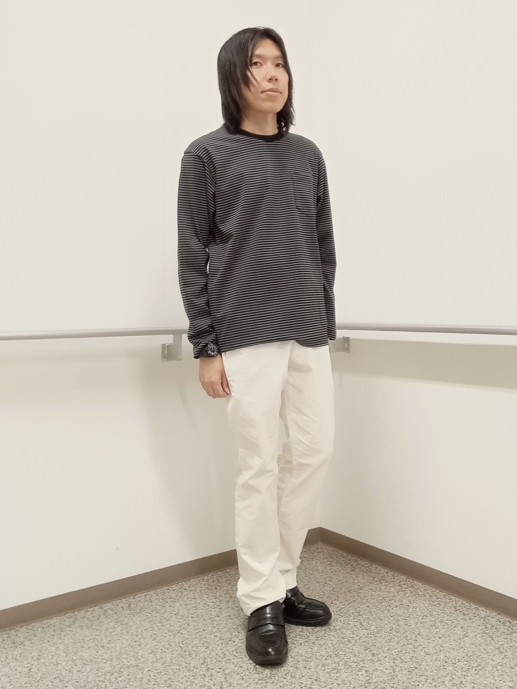moritaさんの「TAKEO KIKUCHI｜アンチピリング ニット カーディガン」を使ったコーディネート