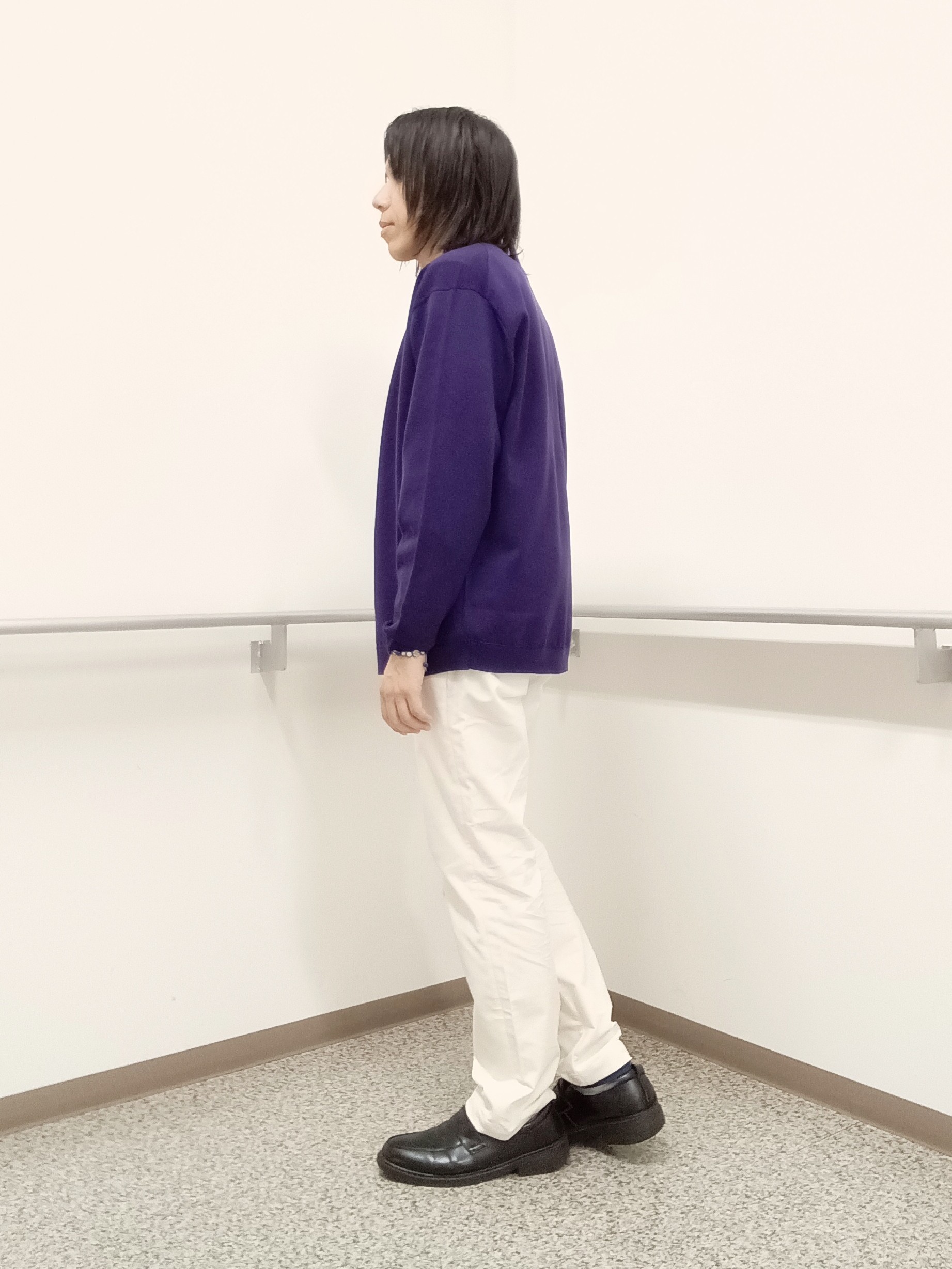 moritaさんの「TAKEO KIKUCHI｜アンチピリング ニット カーディガン」を使ったコーディネート