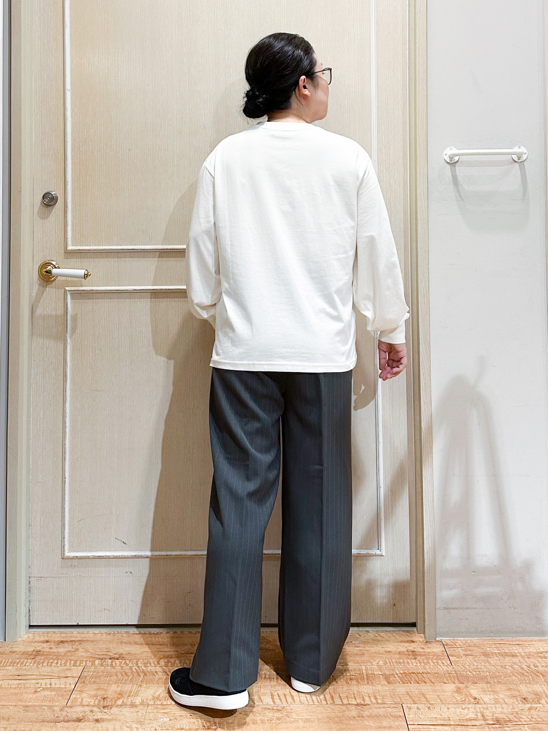 umeさんの「SHOO･LA･RUE｜【セットアップ可/洗濯機可】軽やかに羽織れる スポンディッシュ ニットカーディガン」を使ったコーディネート