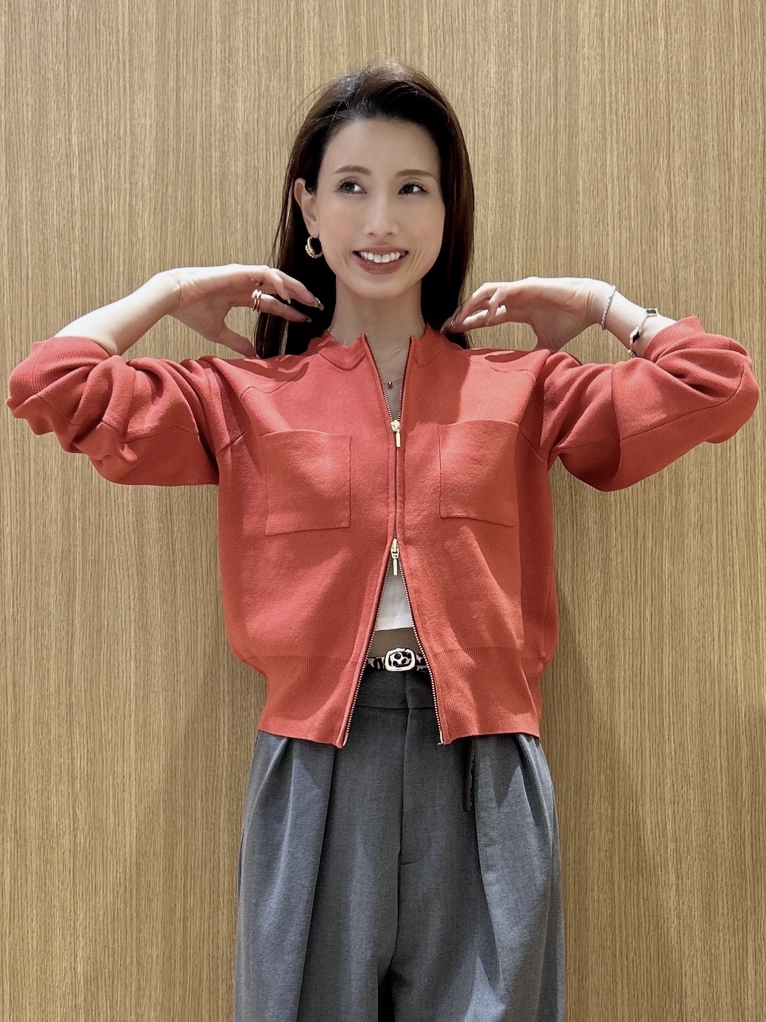 maiさんの「OPAQUE.CLIP｜【UV／遮熱性】ZIPニットカーディガン《洗濯機OK》」を使ったコーディネート