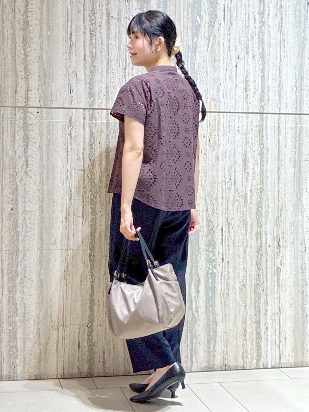  beni_gingerさんの「Reflect｜【通勤◎】カットワーク刺繍レース シャツブラウス」を使ったコーディネート