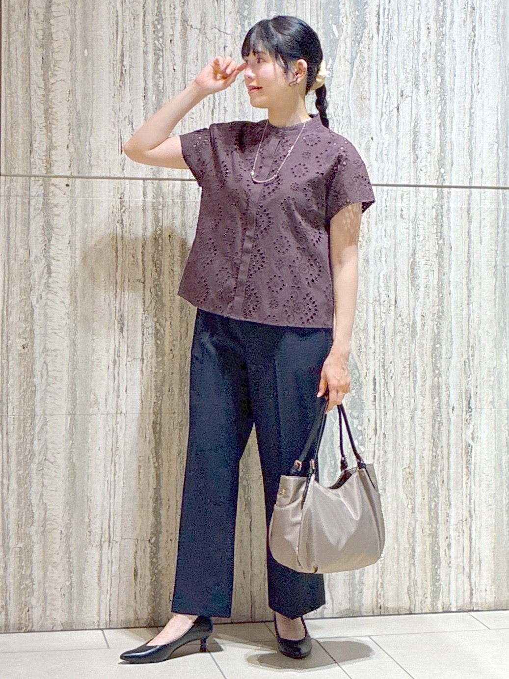  beni_gingerさんの「Reflect｜【通勤◎】カットワーク刺繍レース シャツブラウス」を使ったコーディネート