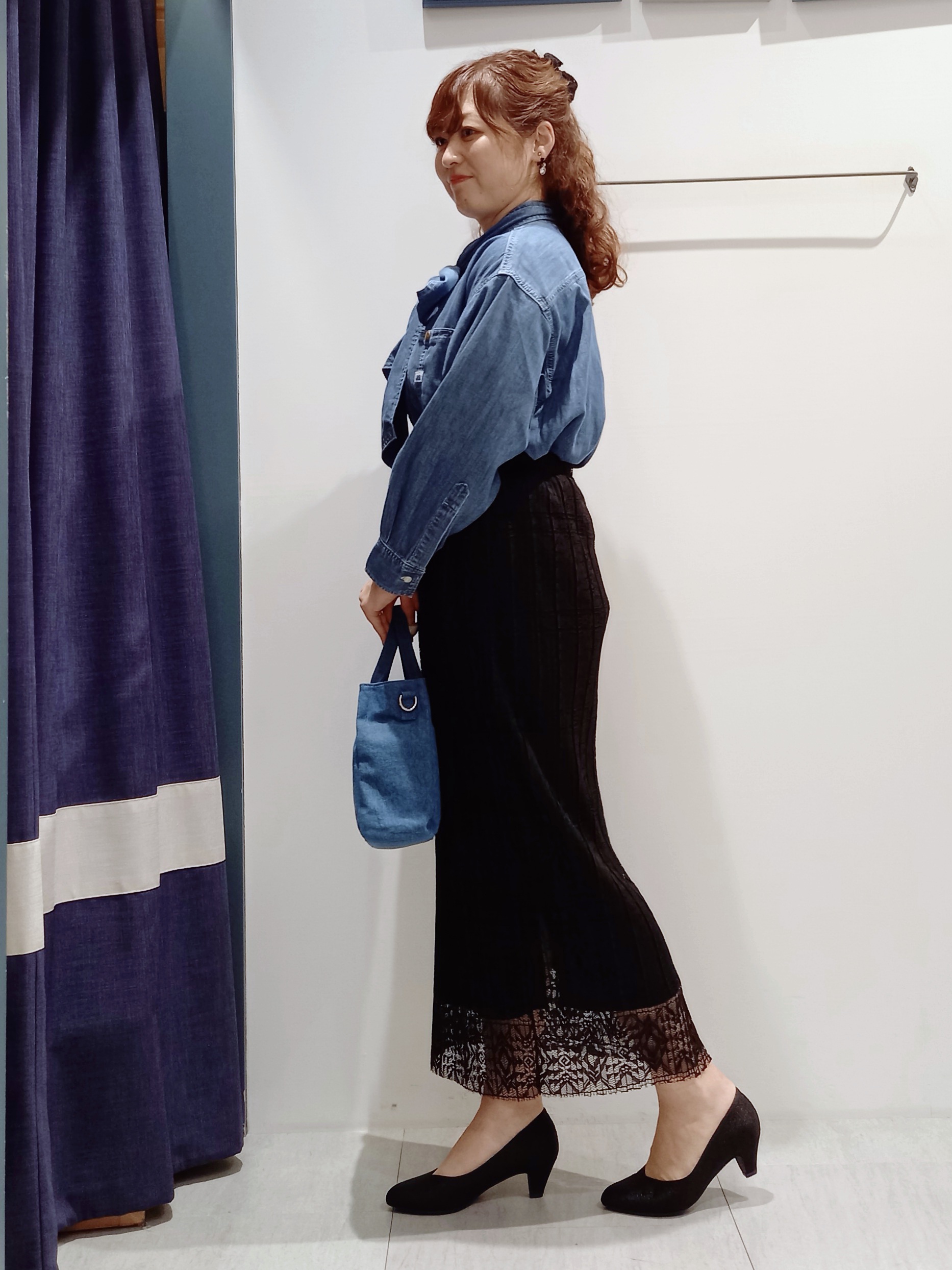 miiさんの「grove｜【Lee&times;grove別注】DENIM BOWTIE SHIRTS」を使ったコーディネート