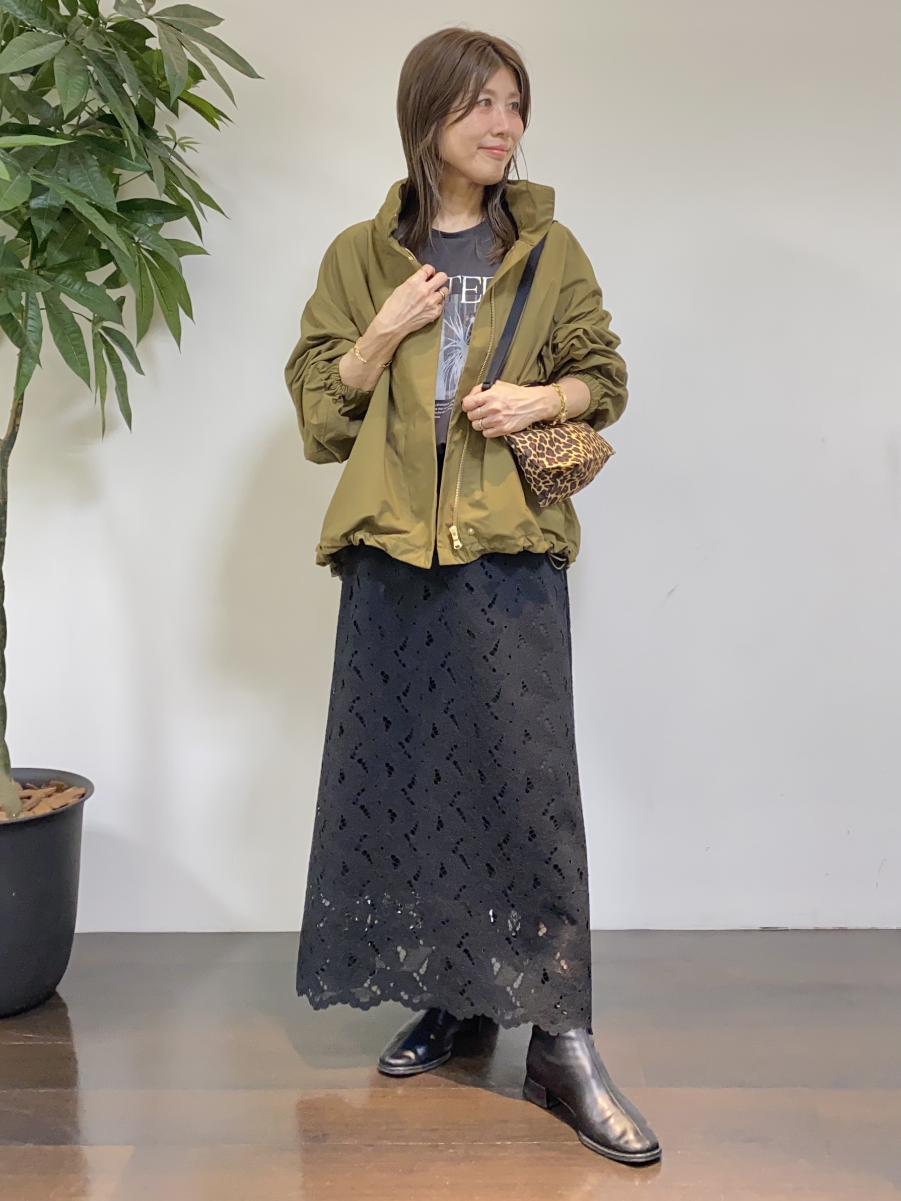 tomoさんの「UNTITLED｜【撥水/秋羽織り】タフタマウンテンパーカー」を使ったコーディネート