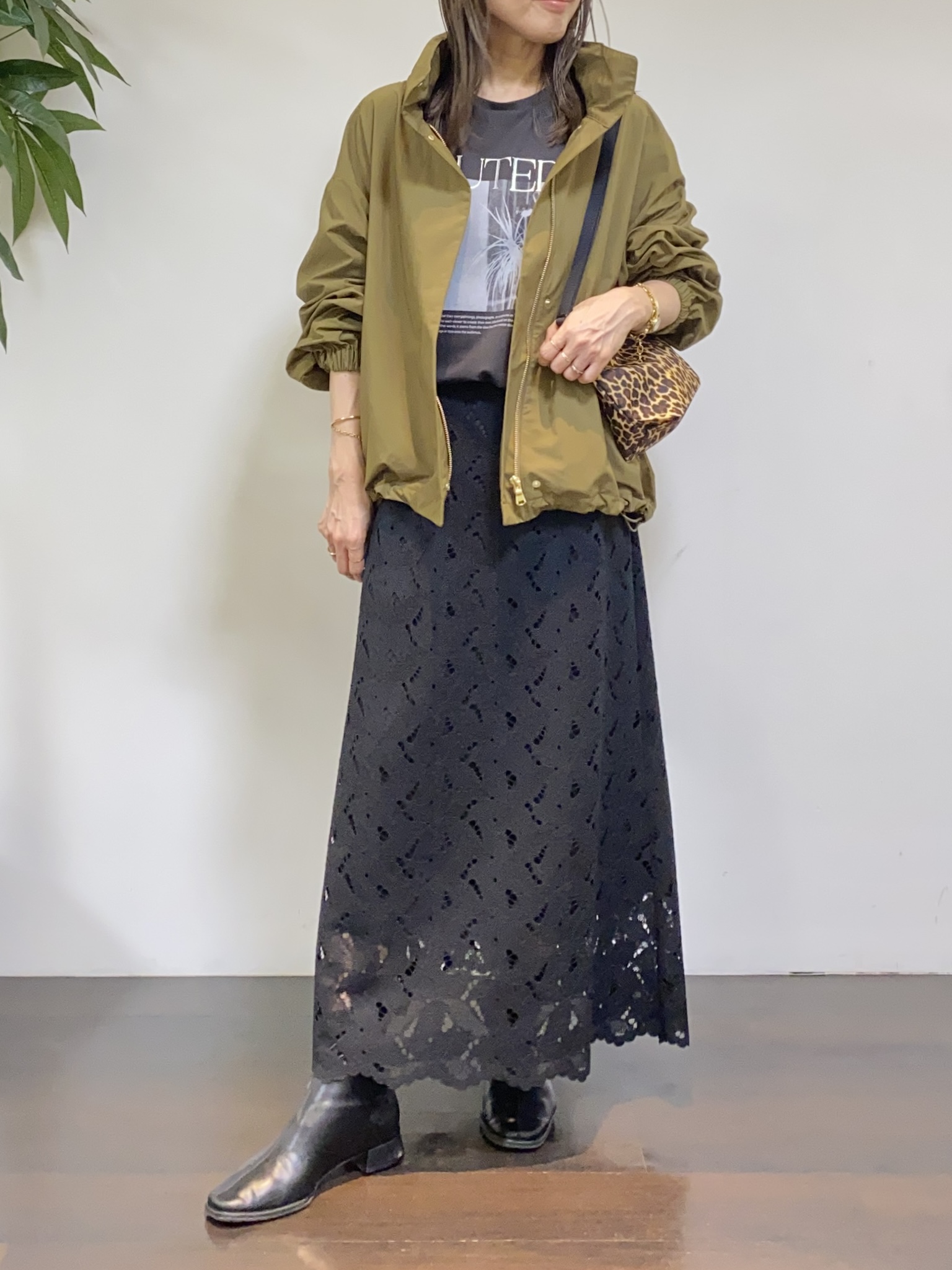 tomoさんの「UNTITLED｜【撥水/秋羽織り】タフタマウンテンパーカー」を使ったコーディネート