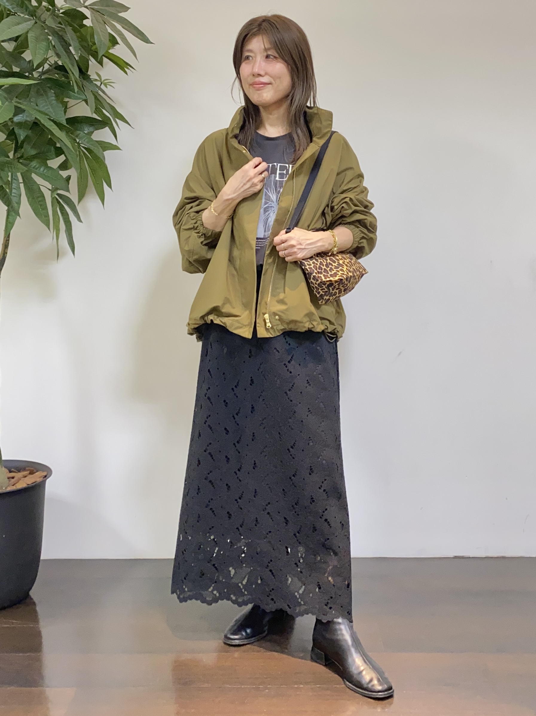 tomoさんの「UNTITLED｜【撥水/秋羽織り】タフタマウンテンパーカー」を使ったコーディネート