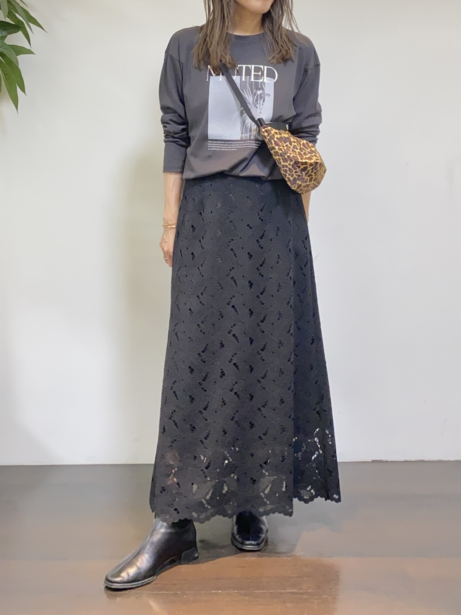 tomoさんの「UNTITLED｜【撥水/秋羽織り/2way】タフタマウンテンパーカー」を使ったコーディネート