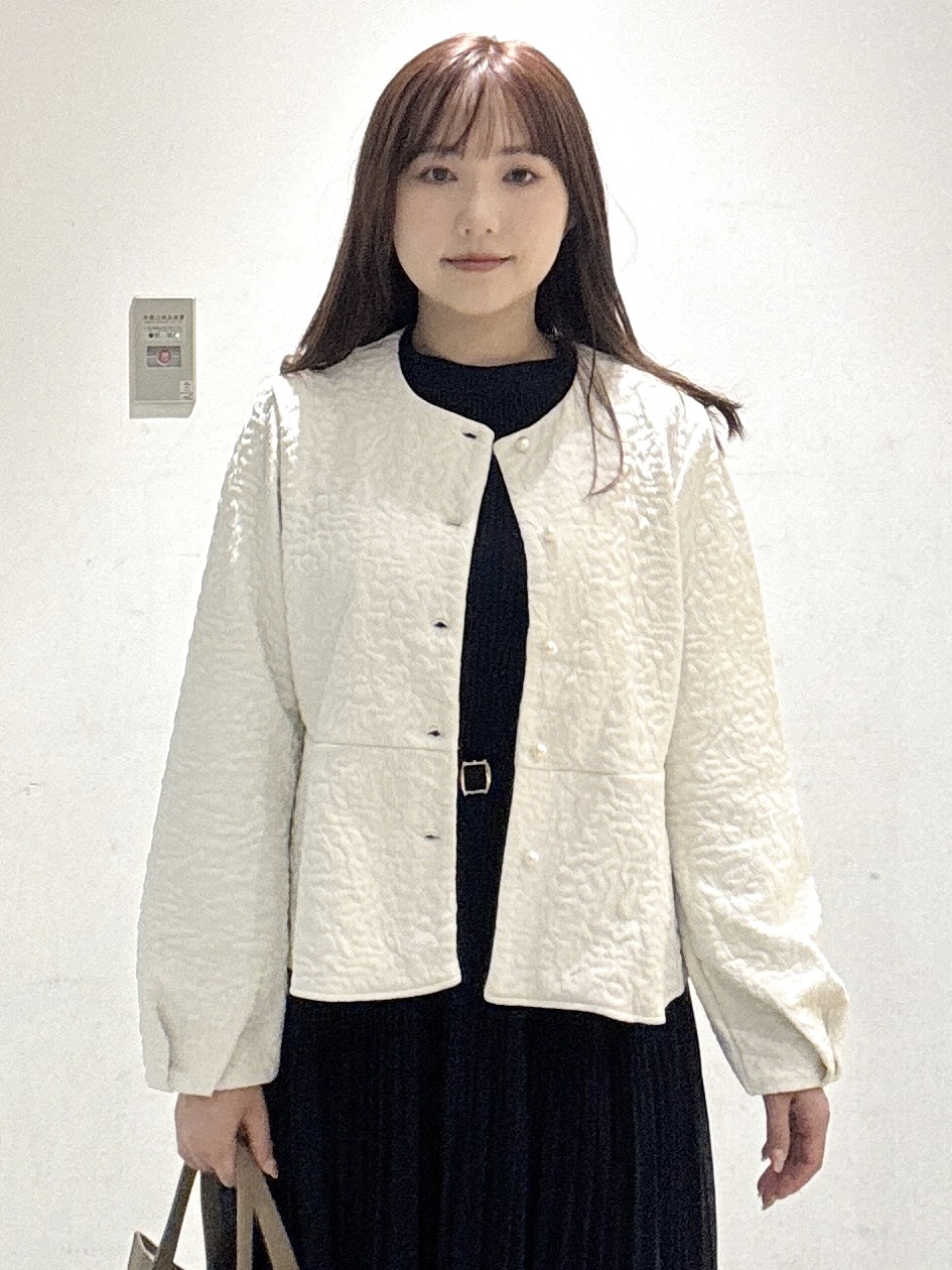 もとさんの「OPAQUE.CLIP｜ジャカードノーカラーブルゾン【洗濯機OK】」を使ったコーディネート