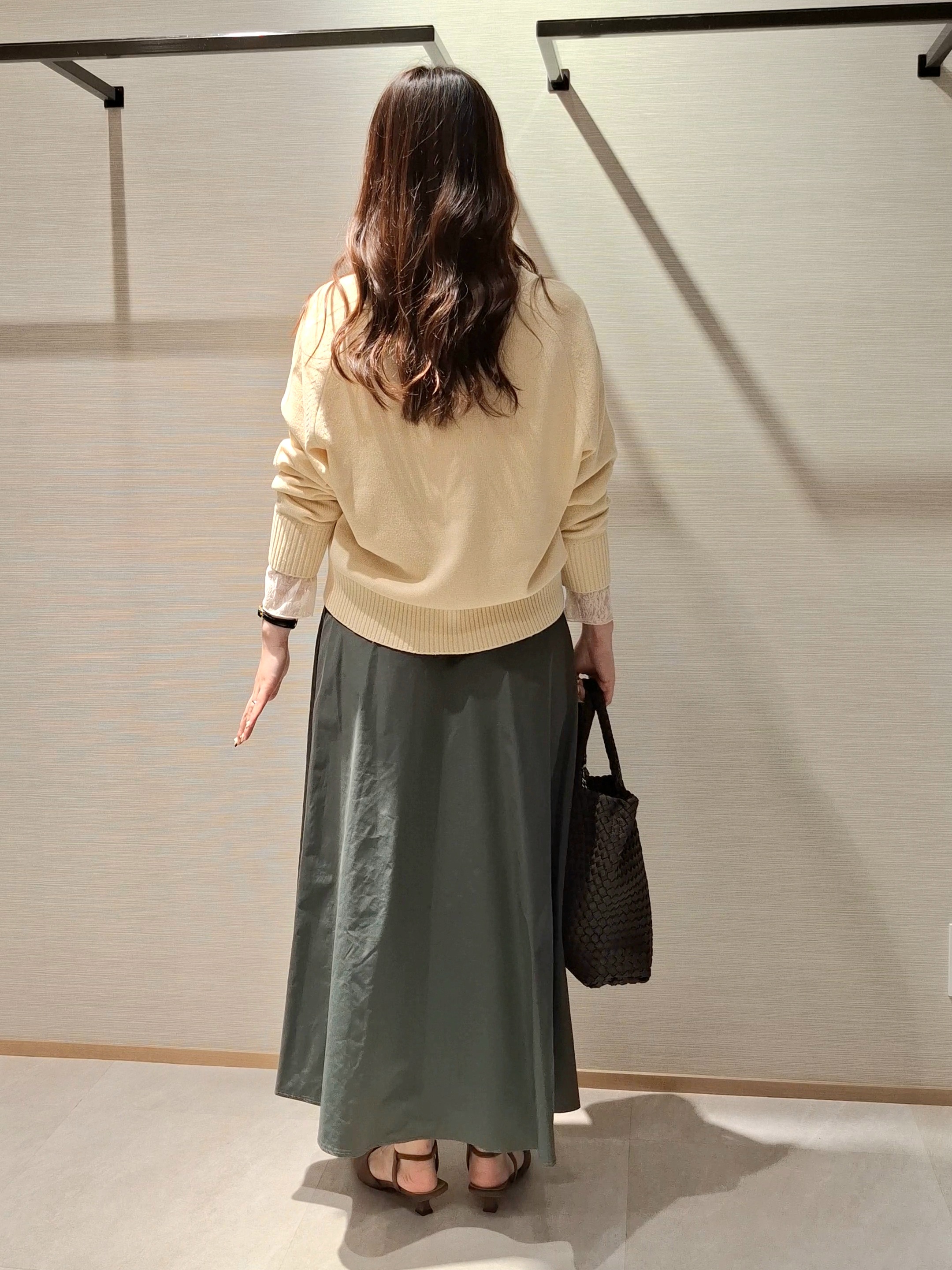YuKaRiさんの「UNTITLED｜【アンサンブル可/秋羽織り】杢調ジップカーディガン」を使ったコーディネート