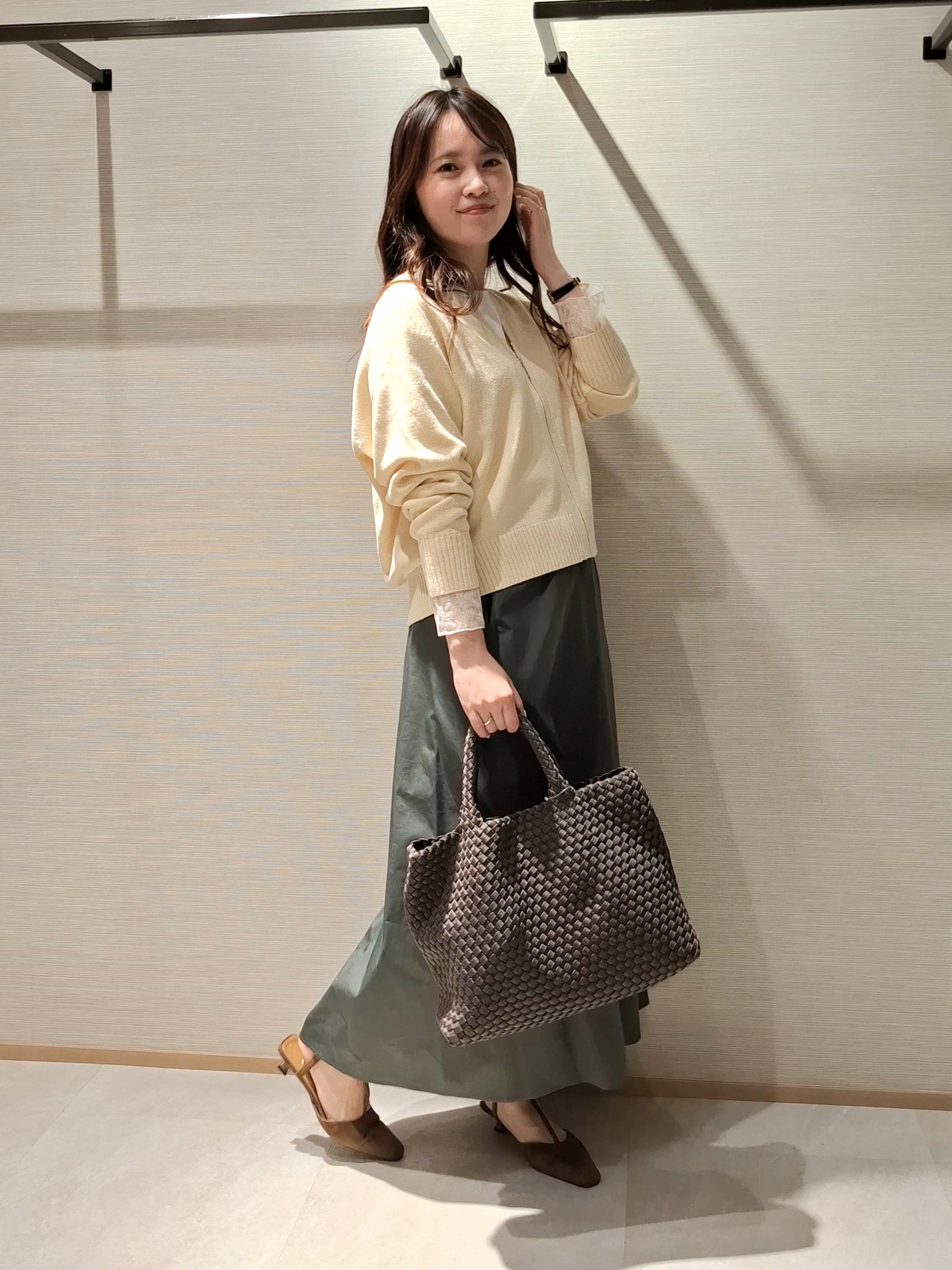 YuKaRiさんの「UNTITLED｜【アンサンブル可/秋羽織り】杢調ジップカーディガン」を使ったコーディネート