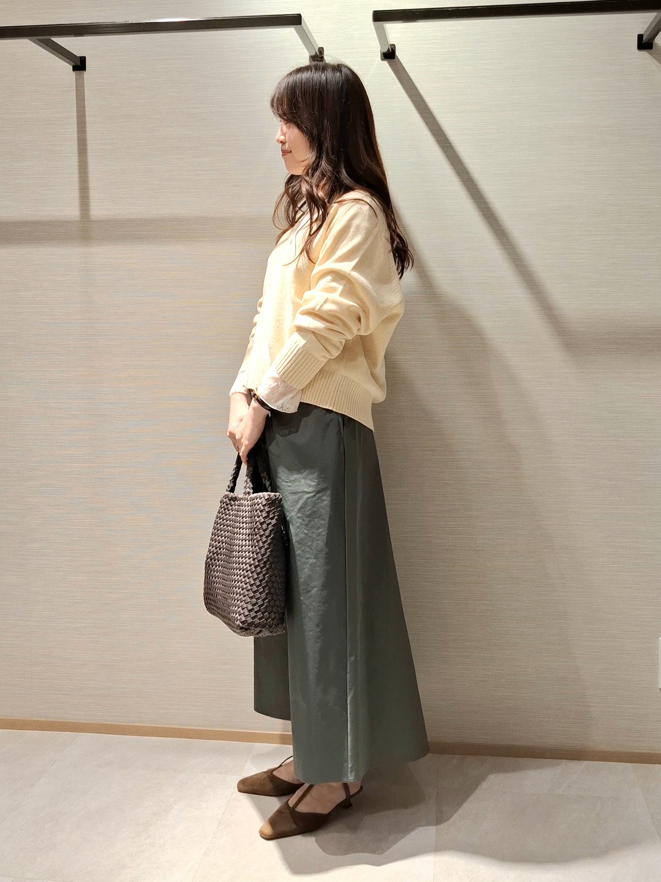 YuKaRiさんの「UNTITLED｜【アンサンブル可/秋羽織り】杢調ジップカーディガン」を使ったコーディネート
