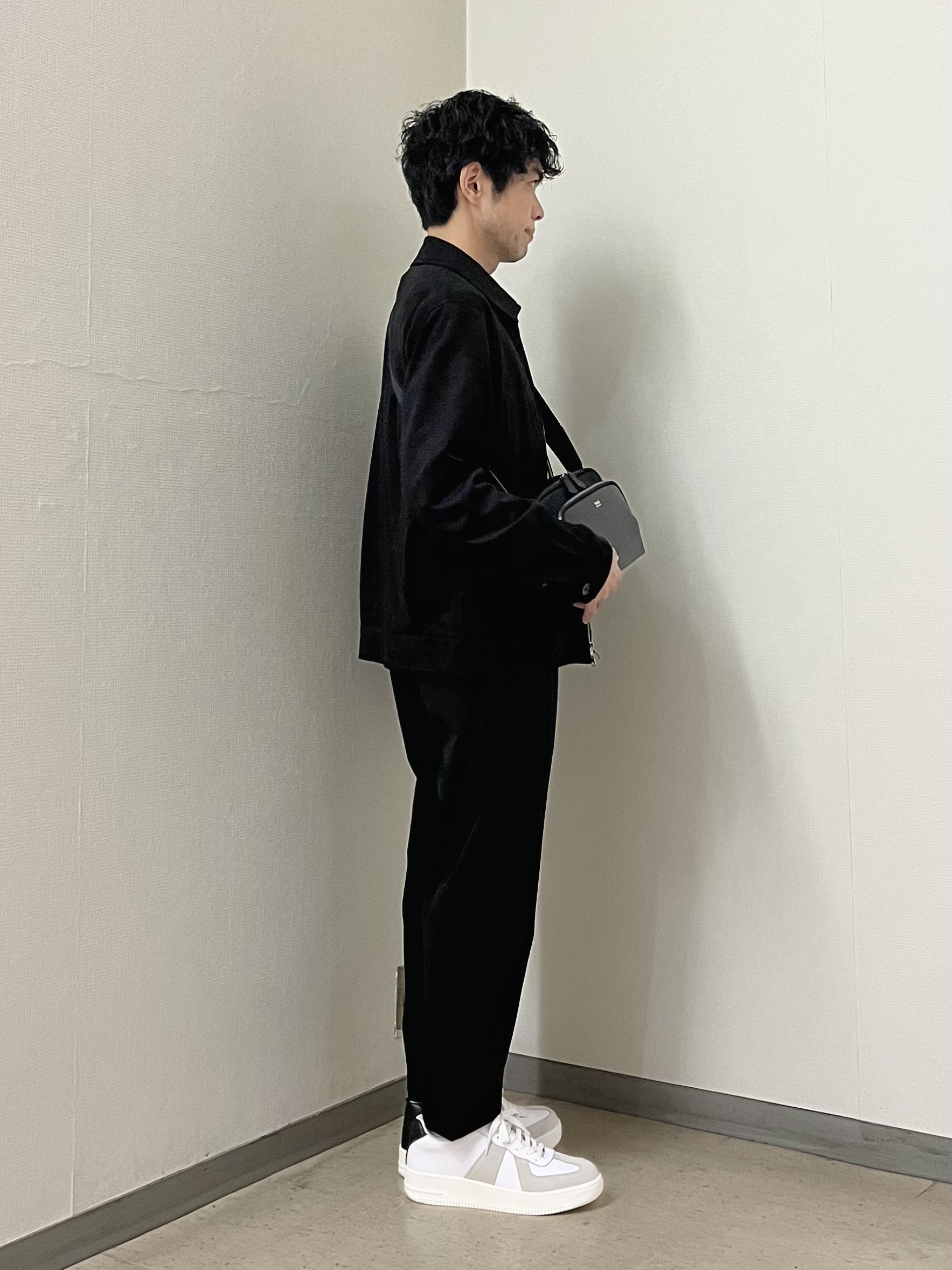 URAさんの「TAKEO KIKUCHI｜デニム＆スウェード調 ジップブルゾン」を使ったコーディネート