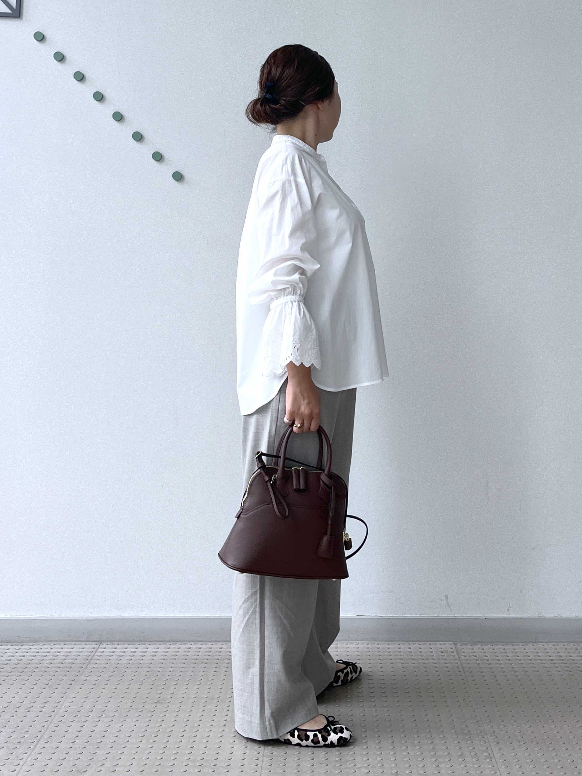 Soeさんの「DRESSTERIOR｜エンブロイダリーカフスシャツ」を使ったコーディネート