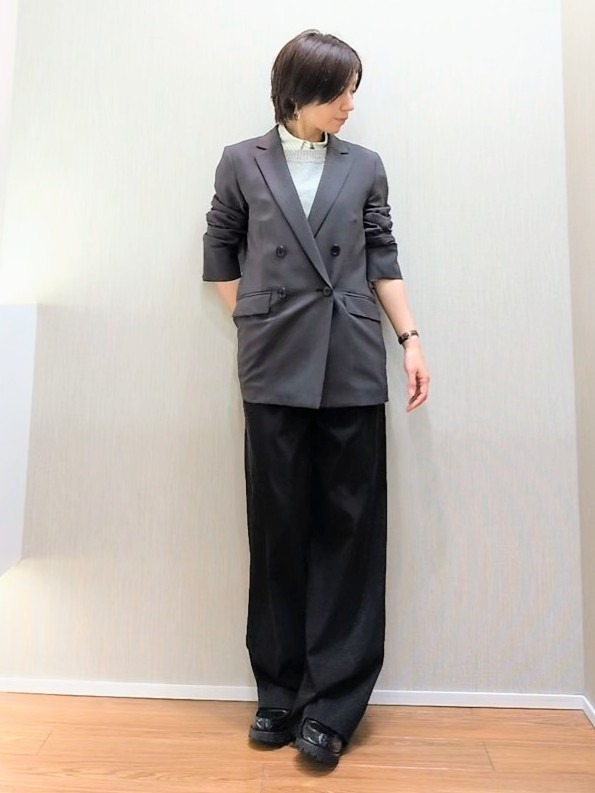 ミズタさんの「UNTITLED｜【新色追加/セットアップ可】エアリー ダブルブレストジャケット」を使ったコーディネート