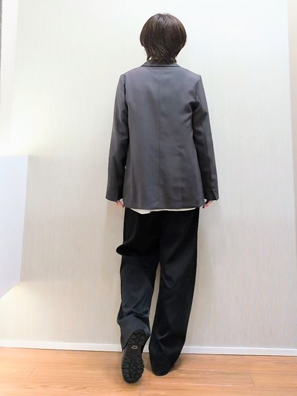 ミズタさんの「UNTITLED｜【新色追加/セットアップ可】エアリー ダブルブレストジャケット」を使ったコーディネート