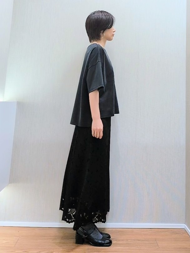 ミズタさんの「UNTITLED｜【きれいめTシャツ/セットアップ可】ヴィンテージライクプルオーバー」を使ったコーディネート