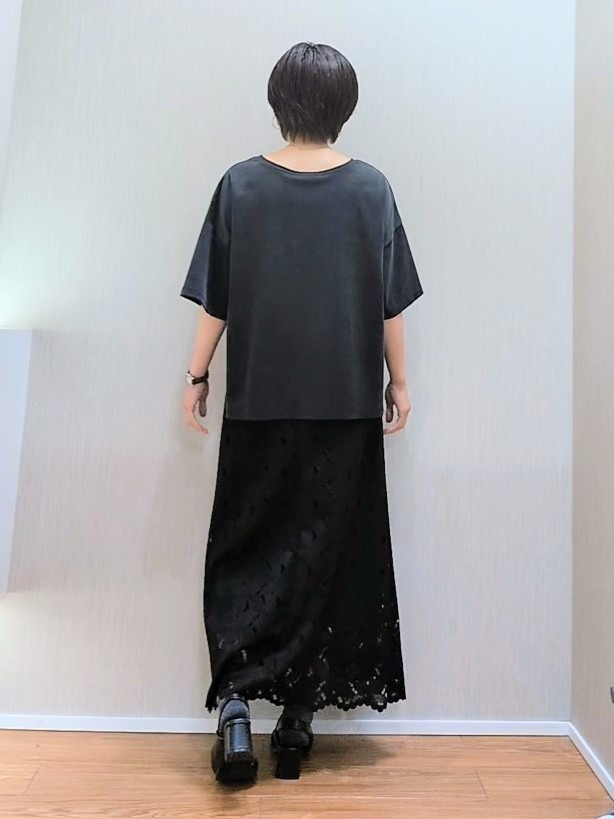 ミズタさんの「UNTITLED｜【きれいめTシャツ/セットアップ可】ヴィンテージライクプルオーバー」を使ったコーディネート