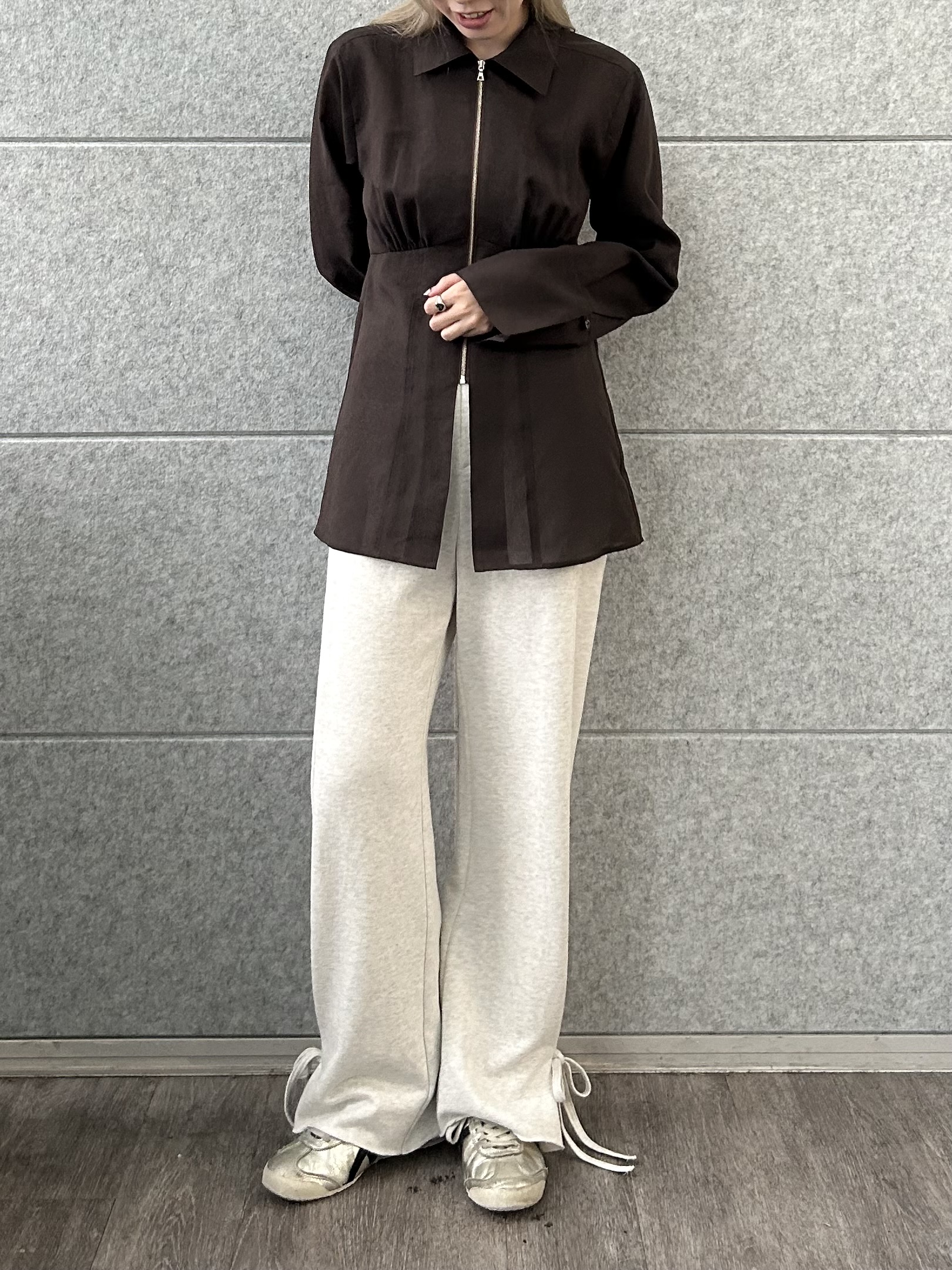 honoka Aさんの「CODE A｜sheer form zip shirts」を使ったコーディネート