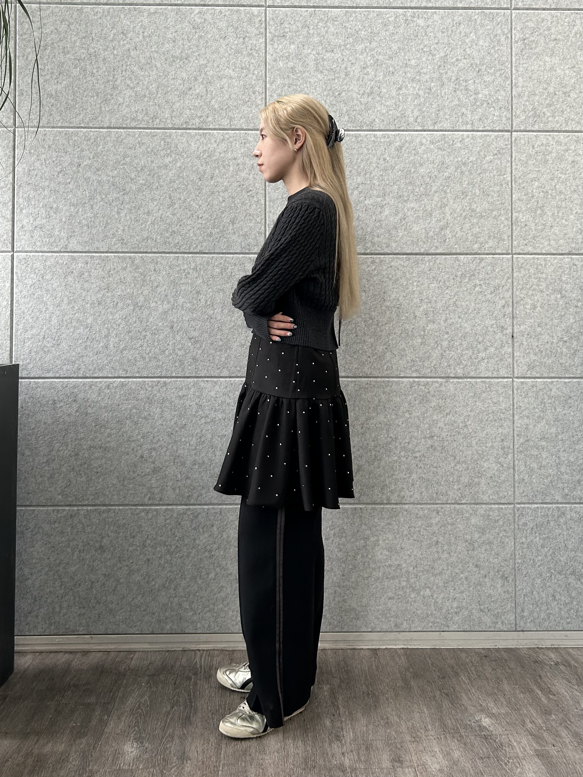 honoka Aさんの「CODE A｜cable open back knit」を使ったコーディネート