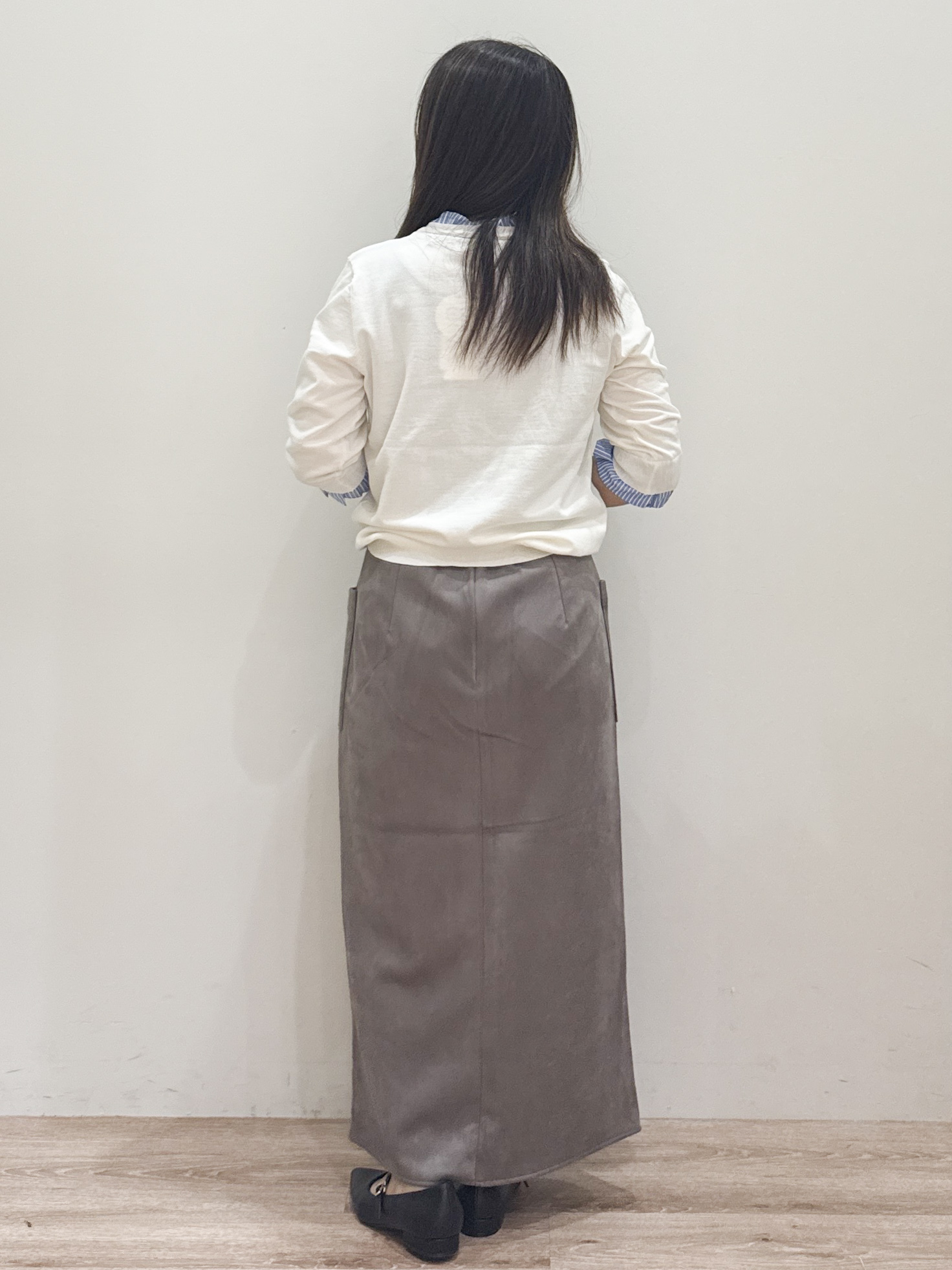 しまじろさんの「OPAQUE.CLIP｜【森絵梨佳さん着用】フリルドッキングニット《UVケア／遮熱性／洗濯機OK》」を使ったコーディネート