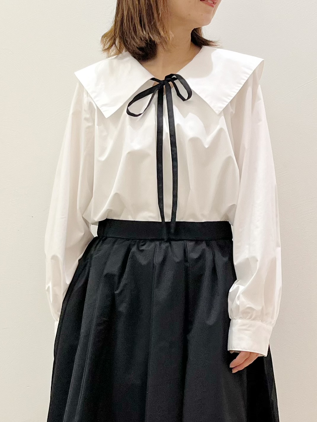 kcさんの「OPAQUE.CLIP｜ビックカラー リボンタイ付きシャツブラウス【洗濯機OK】」を使ったコーディネート