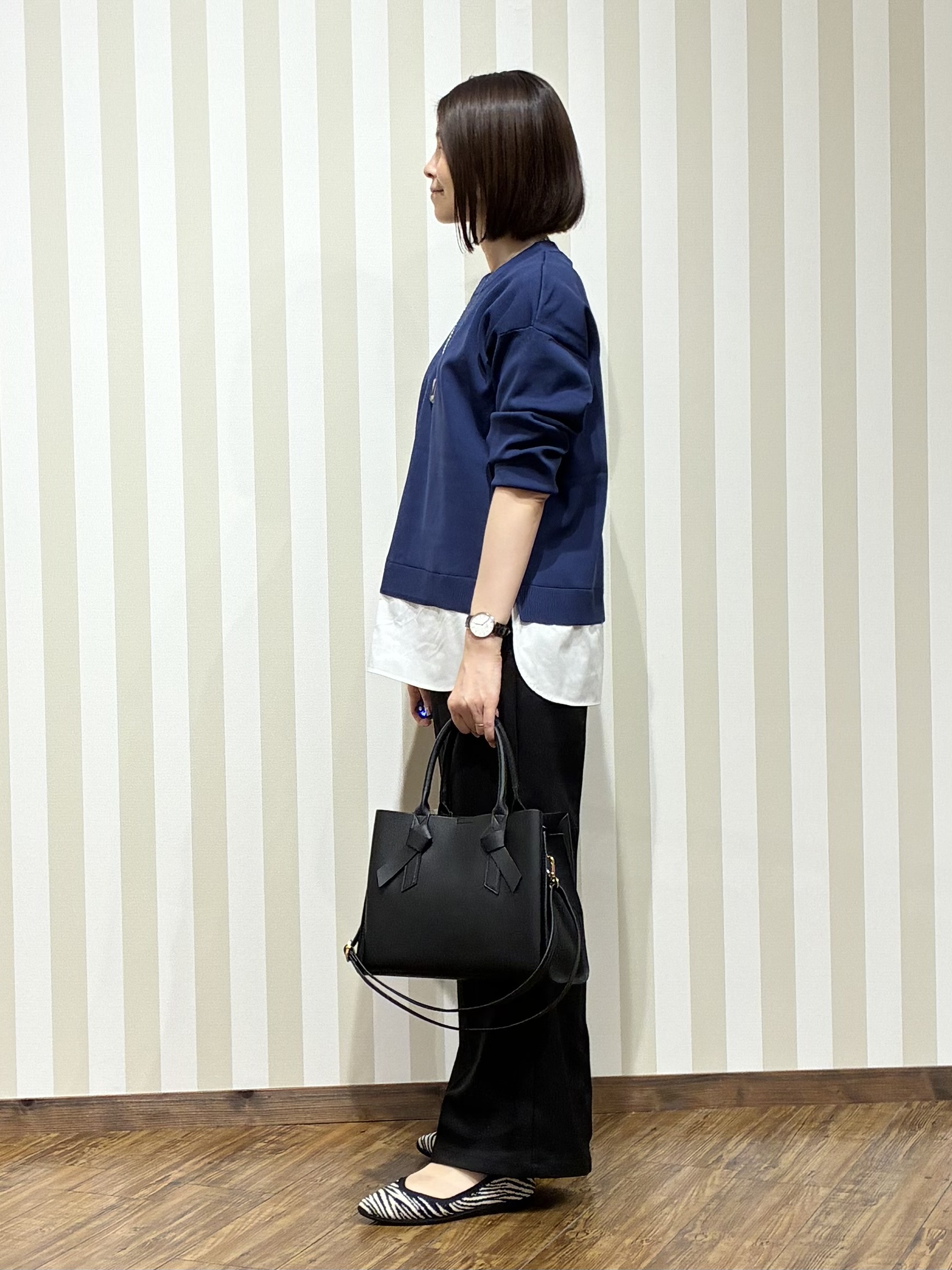 SAOさんの「SHOO･LA･RUE｜【S-LL】着るだけできまる シャツレイヤード風 スポンディッシュニット」を使ったコーディネート