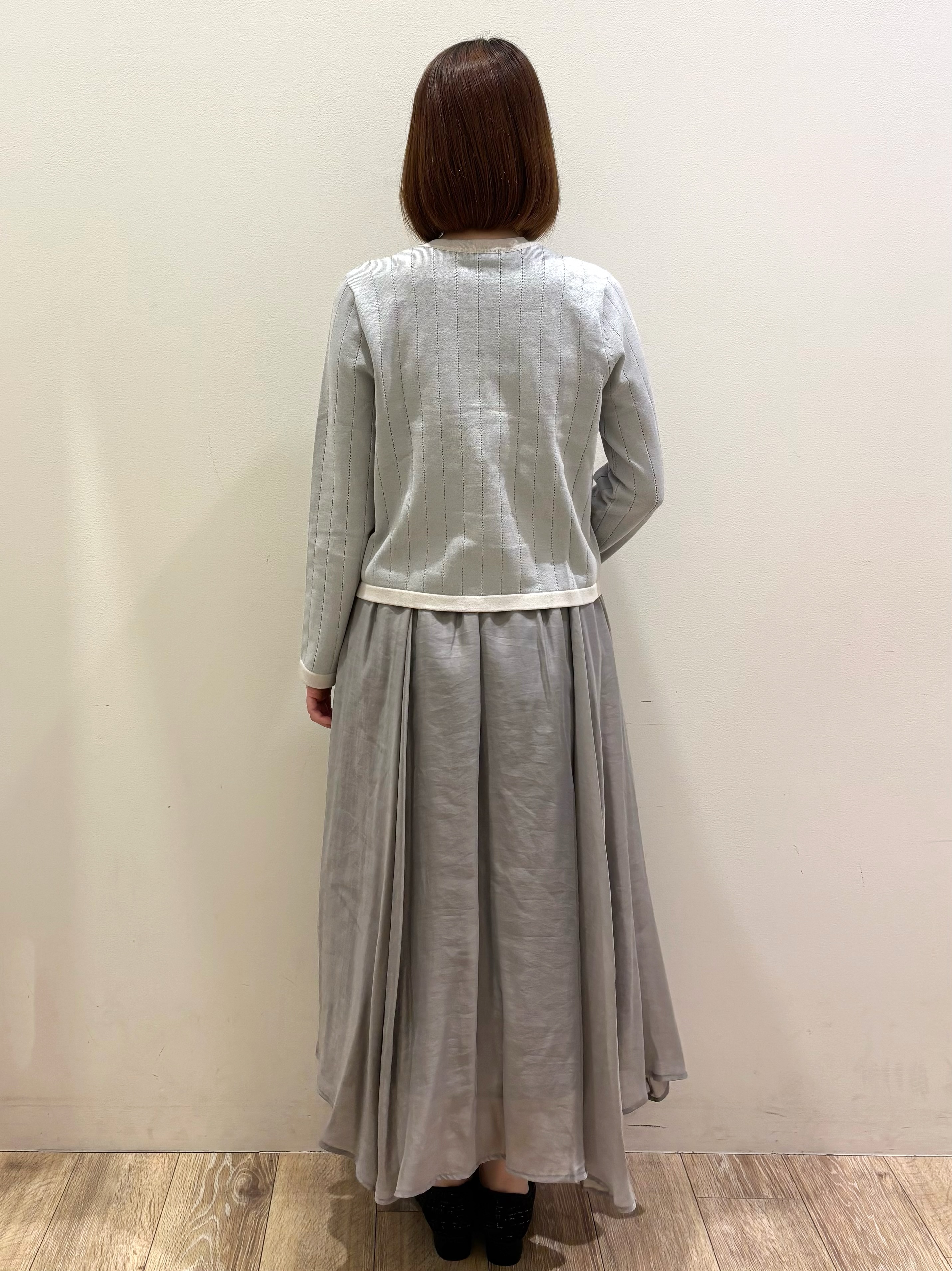 honamiさんの「index｜バイカラークルーネックカーディガン【洗濯機OK】」を使ったコーディネート