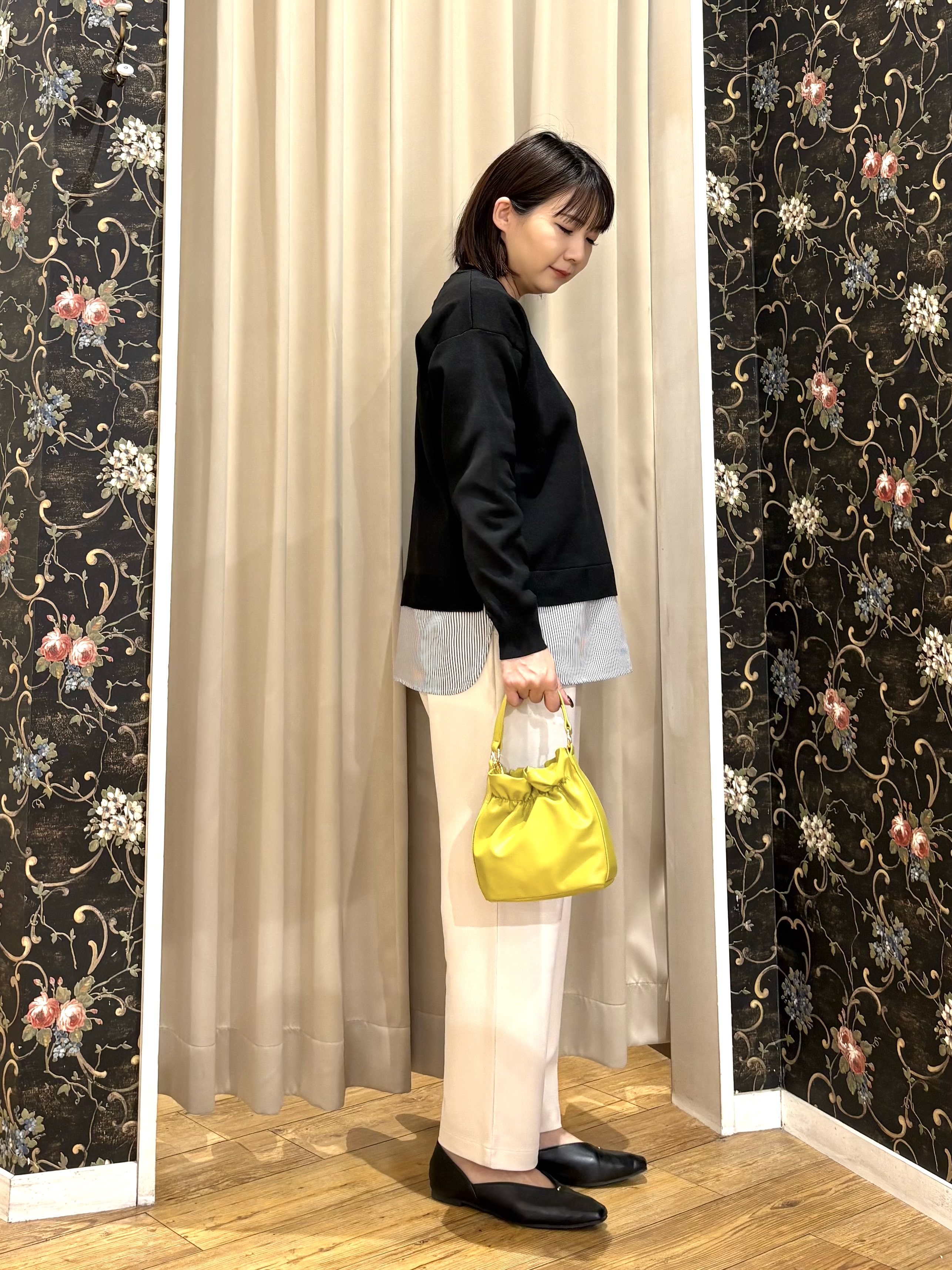ネリさんの「SHOO･LA･RUE｜【S-LL】着るだけできまる シャツレイヤード風 スポンディッシュニット」を使ったコーディネート