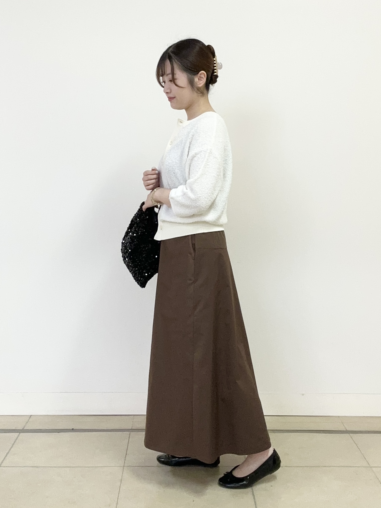 大竹杏佳さんの「UNTITLED｜【ジャケットライク/前後2WAY】コットン混カールプルオーバー」を使ったコーディネート