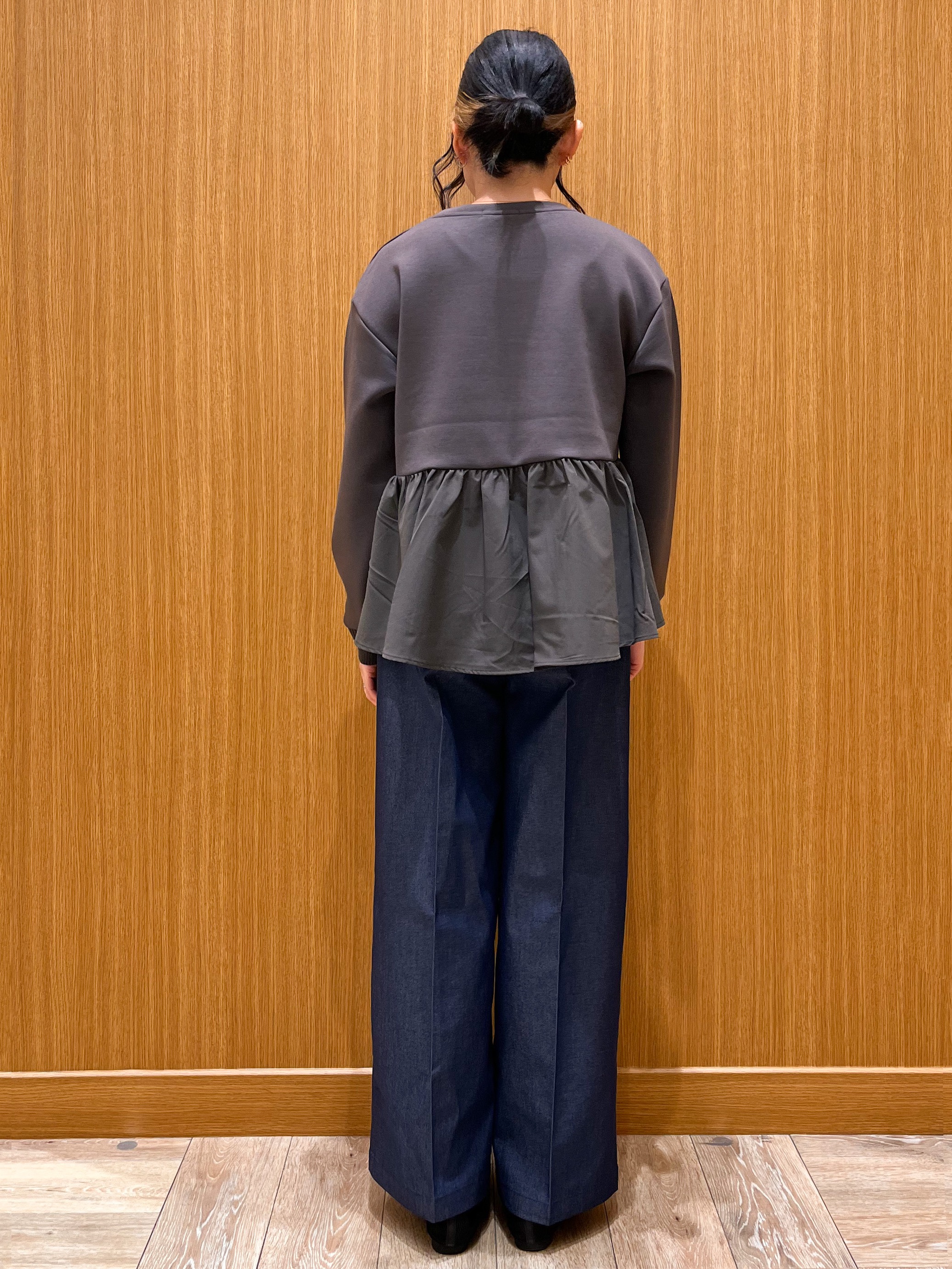 aさんの「OPAQUE.CLIP｜ペプラムドッキングトップス【洗濯機OK】」を使ったコーディネート