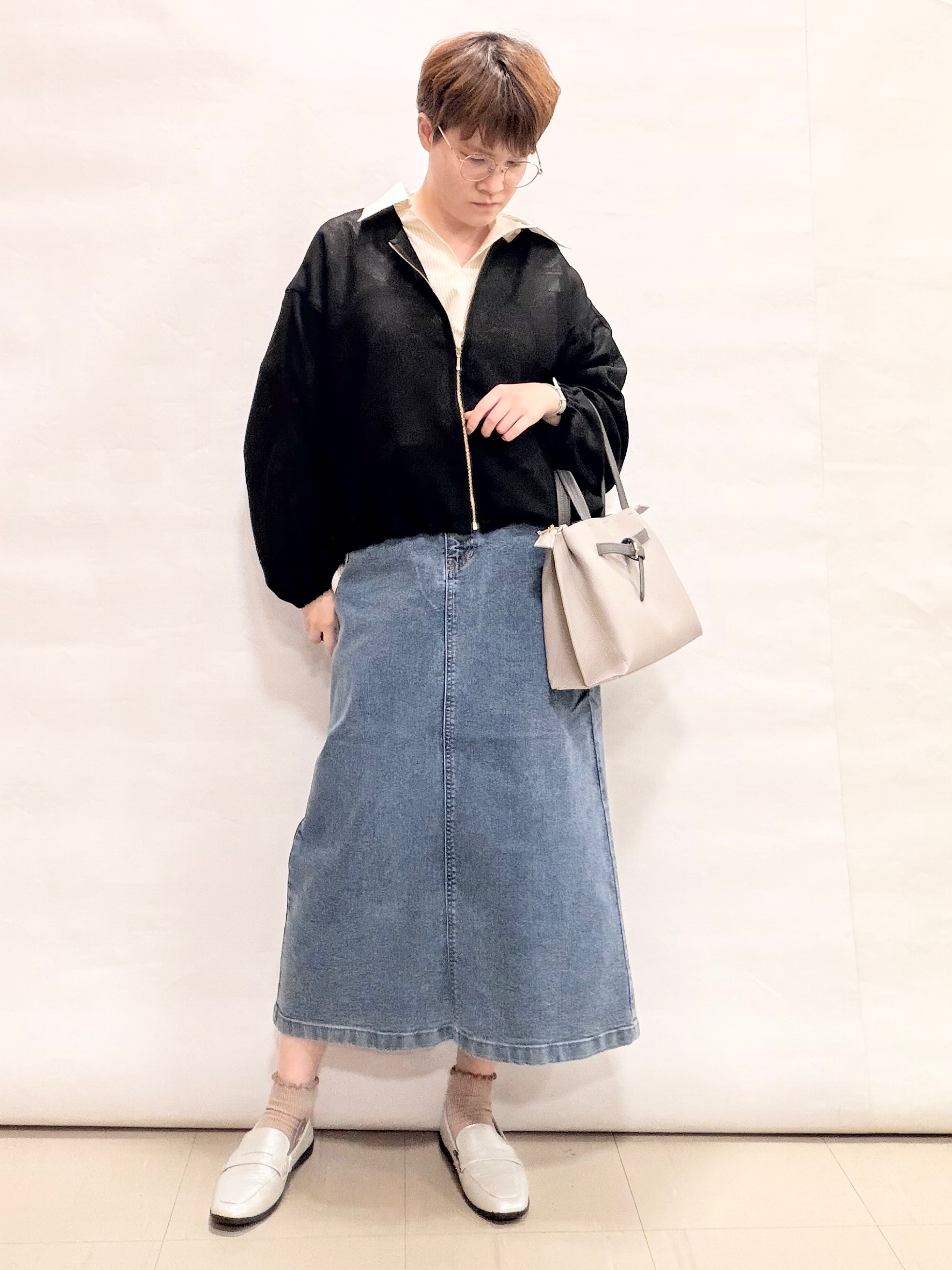 なっちゃんさんの「SHOO･LA･RUE｜【通気性〇/セットアップ可/洗濯機可】メッシュドルマン ジップブルゾン」を使ったコーディネート