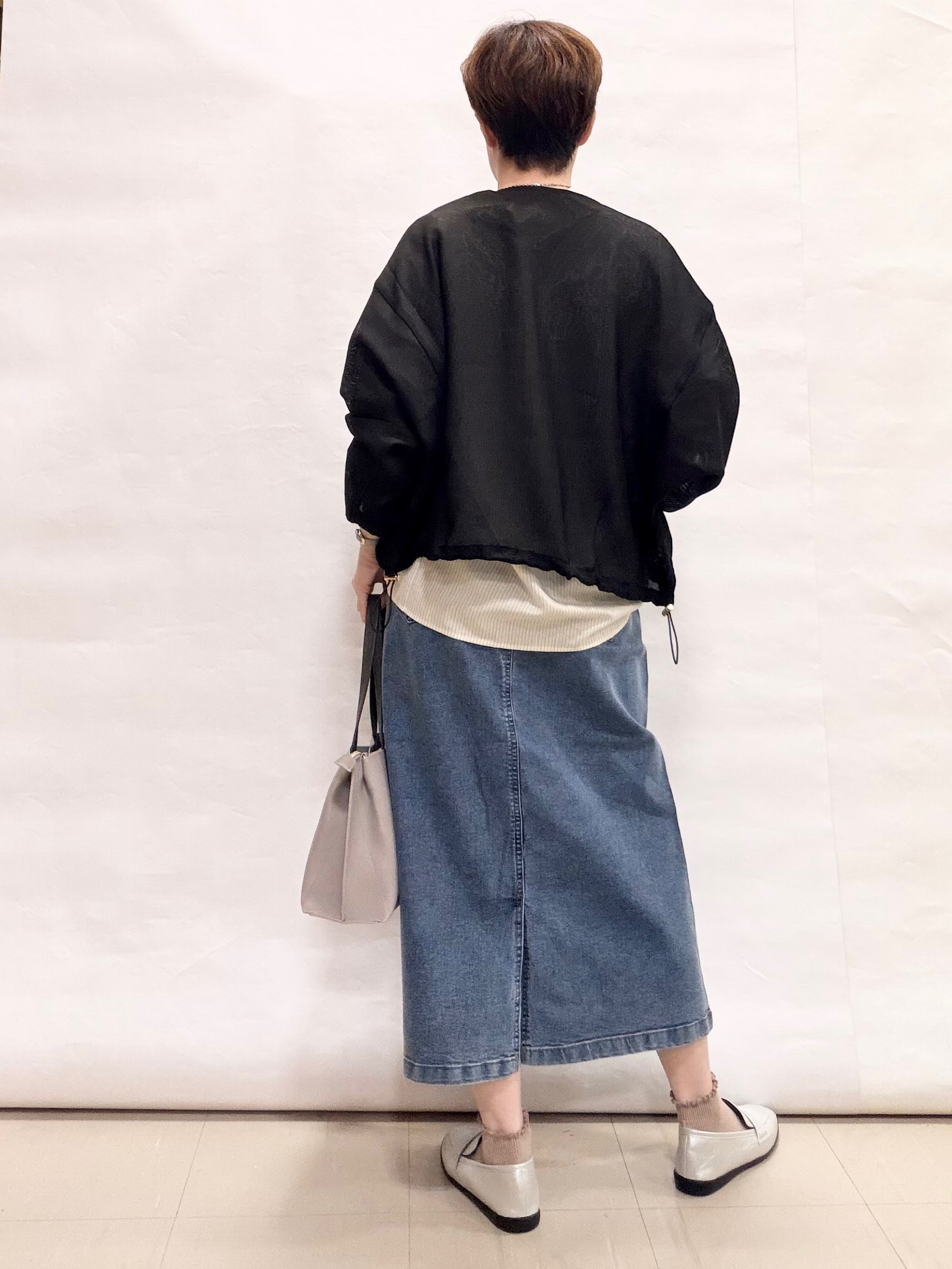 なっちゃんさんの「SHOO･LA･RUE｜【通気性〇/セットアップ可/洗濯機可】メッシュドルマン ジップブルゾン」を使ったコーディネート
