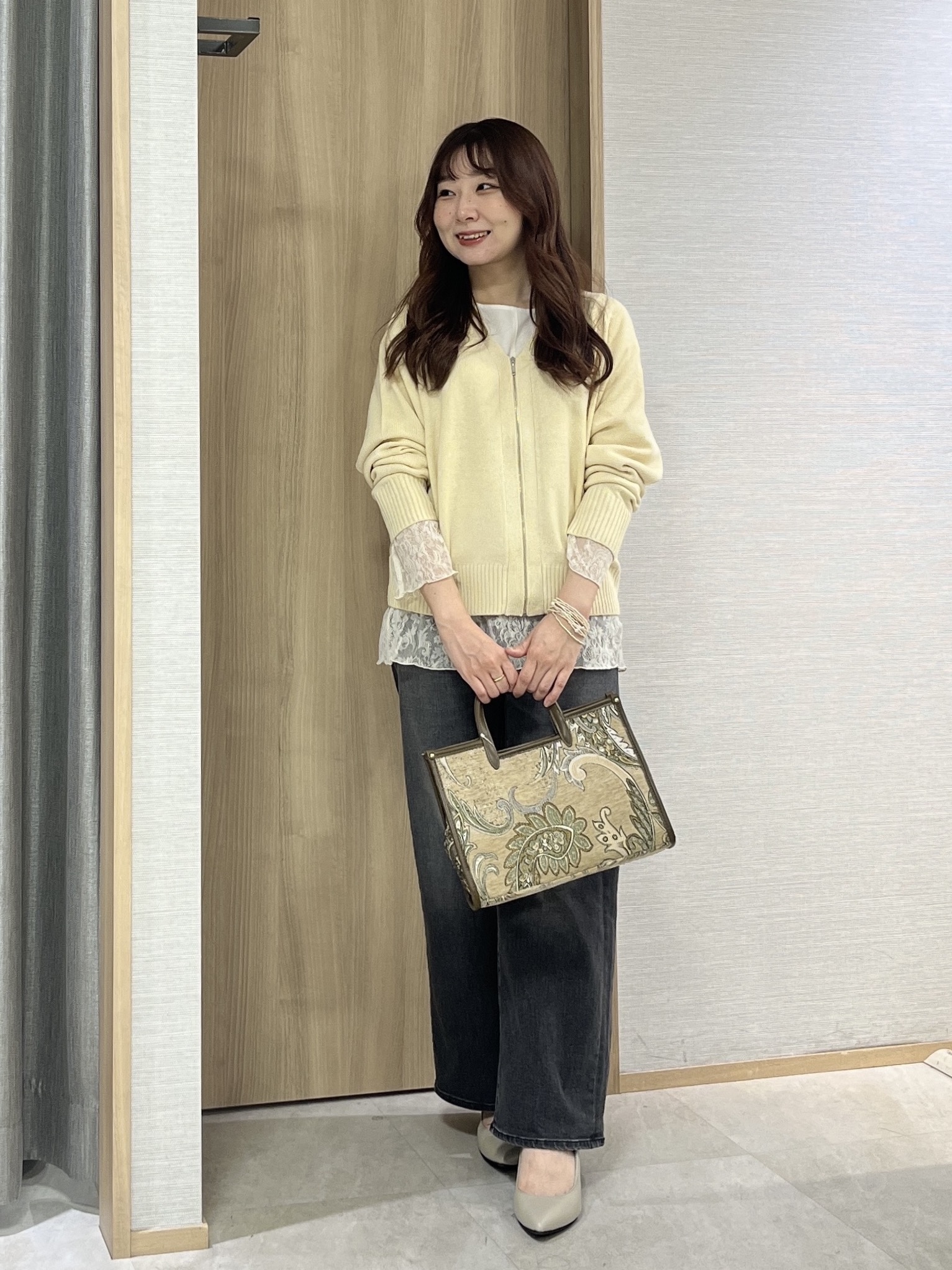 KAHOさんの「UNTITLED｜【アンサンブル可/秋羽織り】杢調ジップカーディガン」を使ったコーディネート