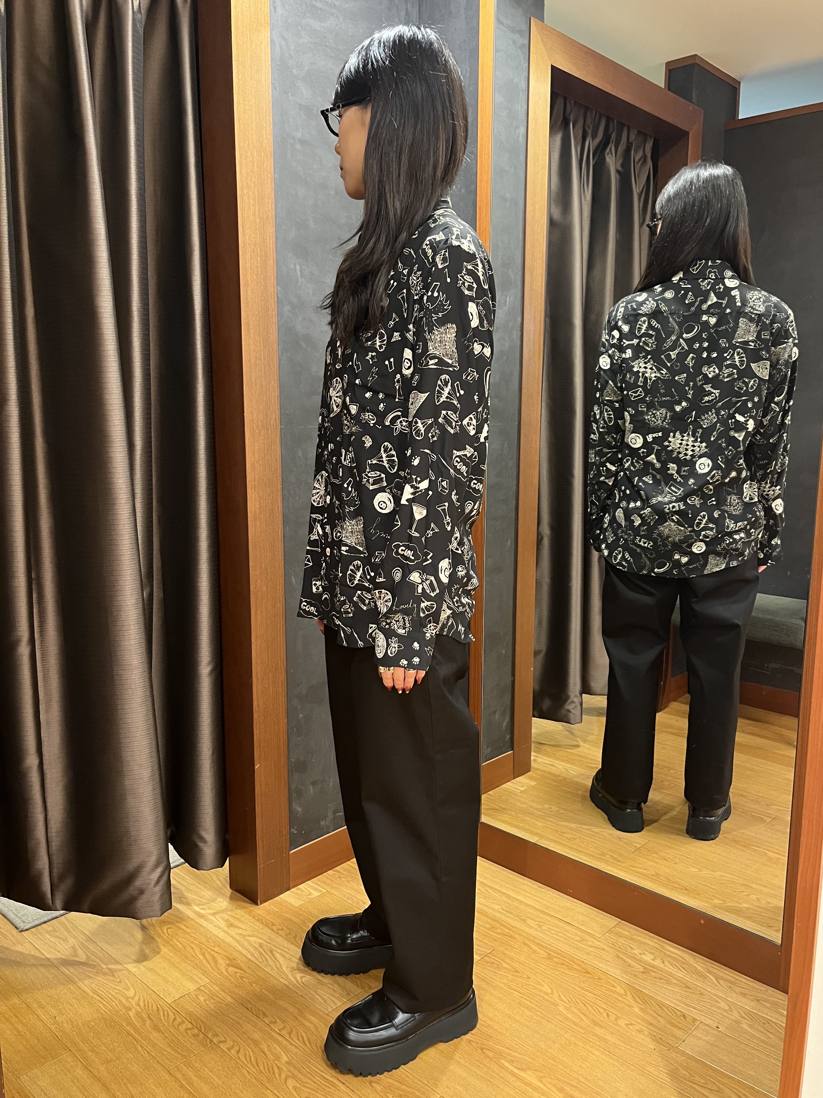 ちゃんみなさんの「TAKEO KIKUCHI｜【BOWLER HAT LABEL】日本製PLAYプリントシャツ」を使ったコーディネート