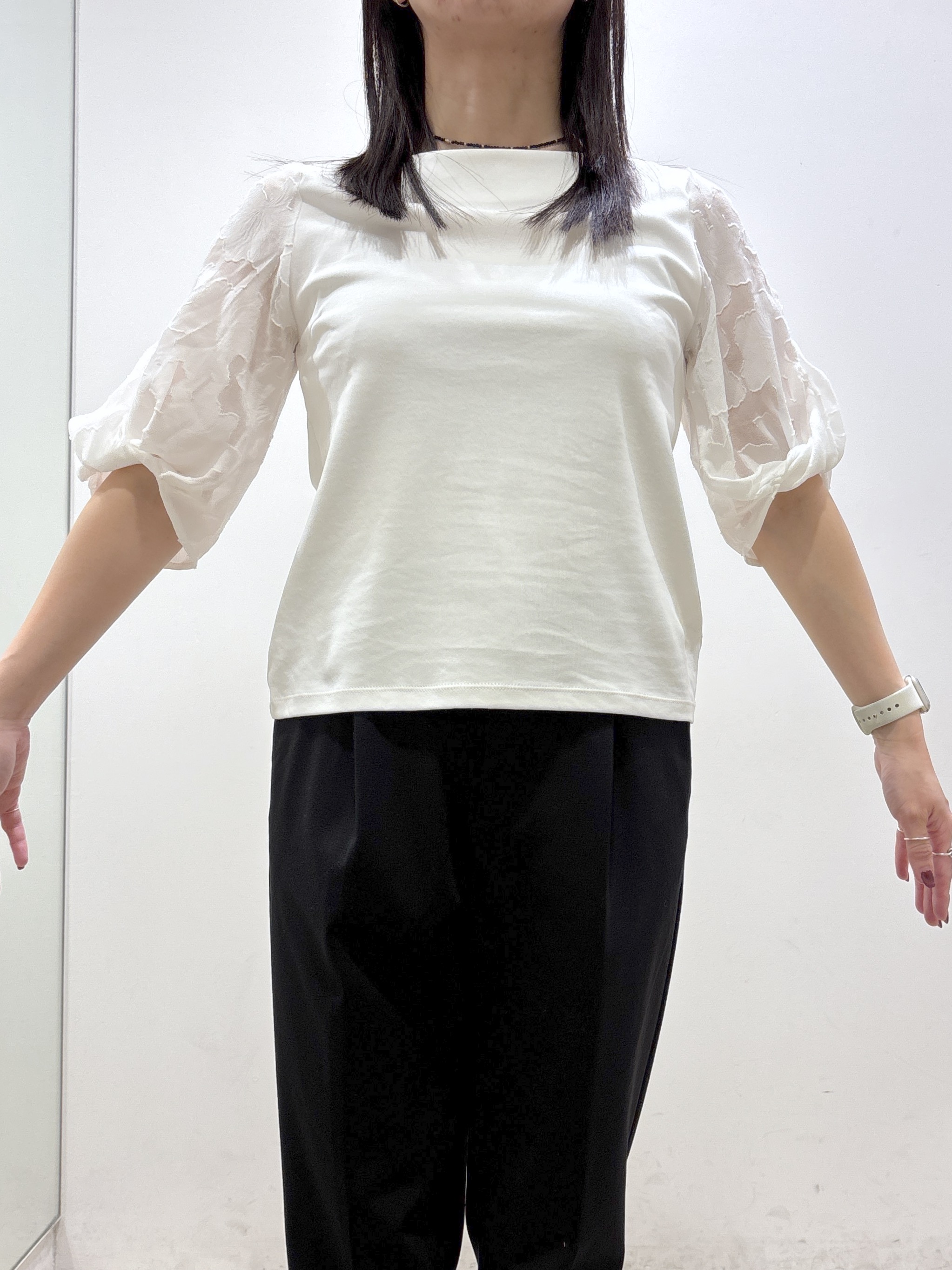 mameさんの「index｜花柄ジャカード５分袖トップス《接触冷感／UVケア／洗濯機OK》」を使ったコーディネート