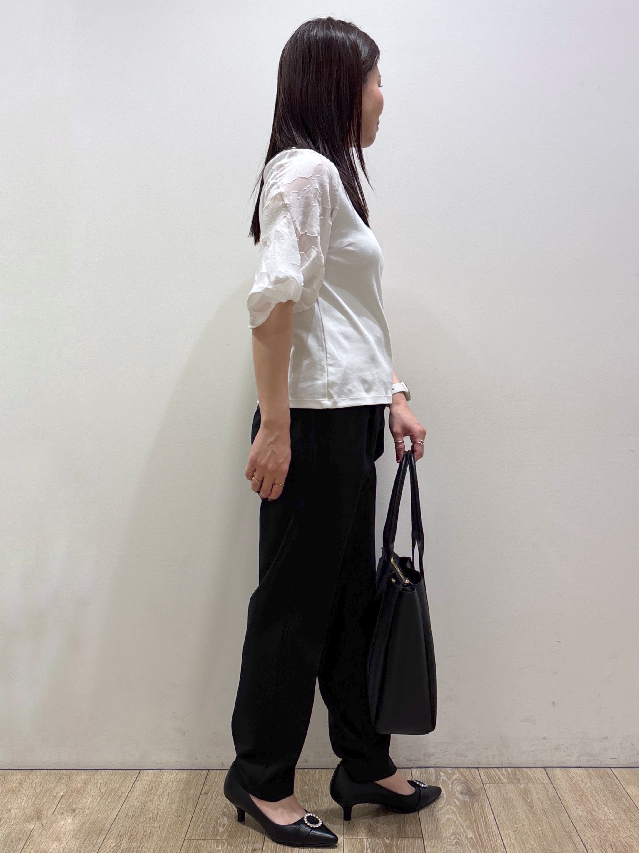mameさんの「index｜花柄ジャカード５分袖トップス《接触冷感／UVケア／洗濯機OK》」を使ったコーディネート