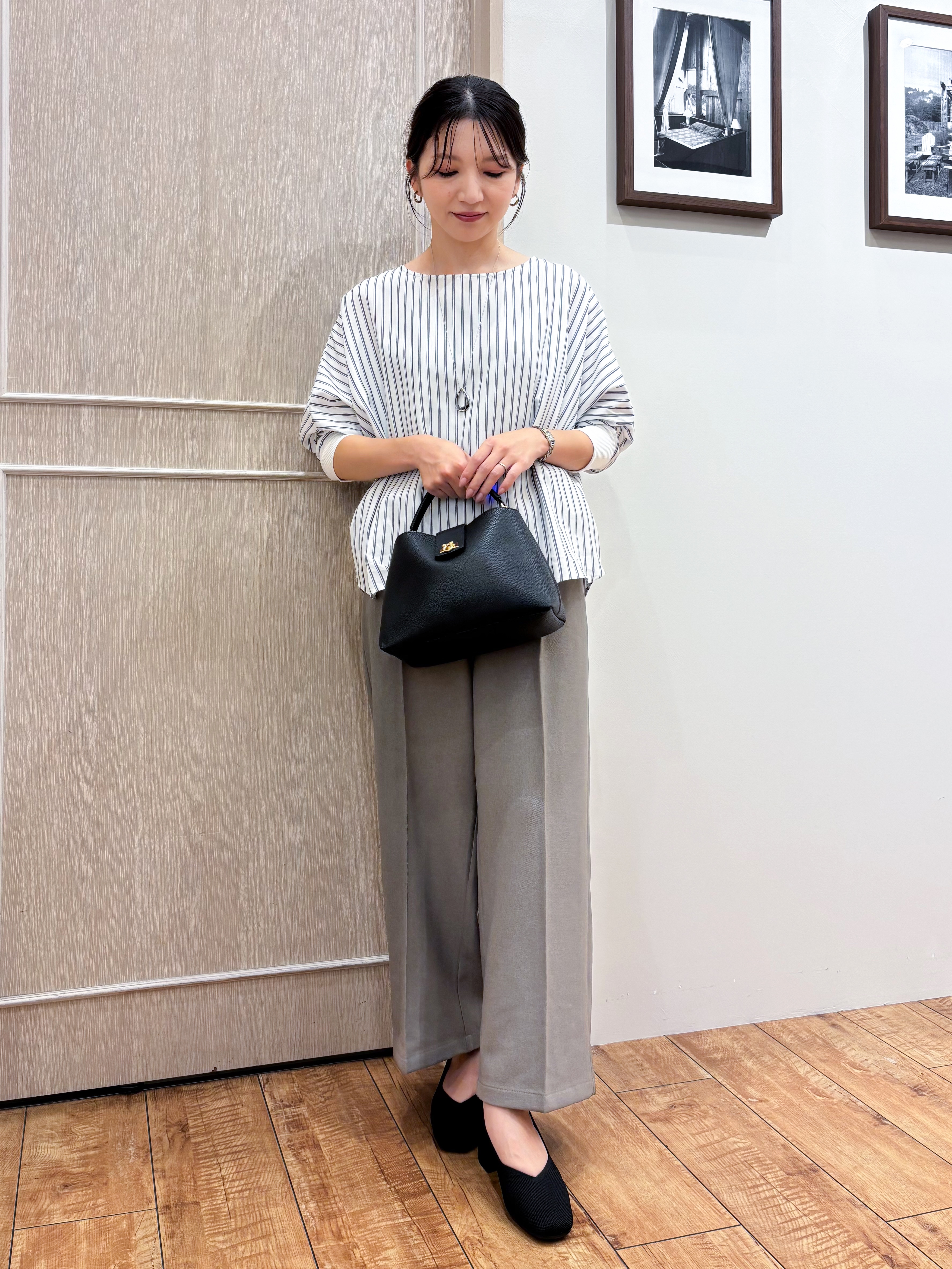 なみさんの「SHOO･LA･RUE｜【着丈選べる/洗濯後しわになりにくい】インせず着られる ドルマンブラウス」を使ったコーディネート