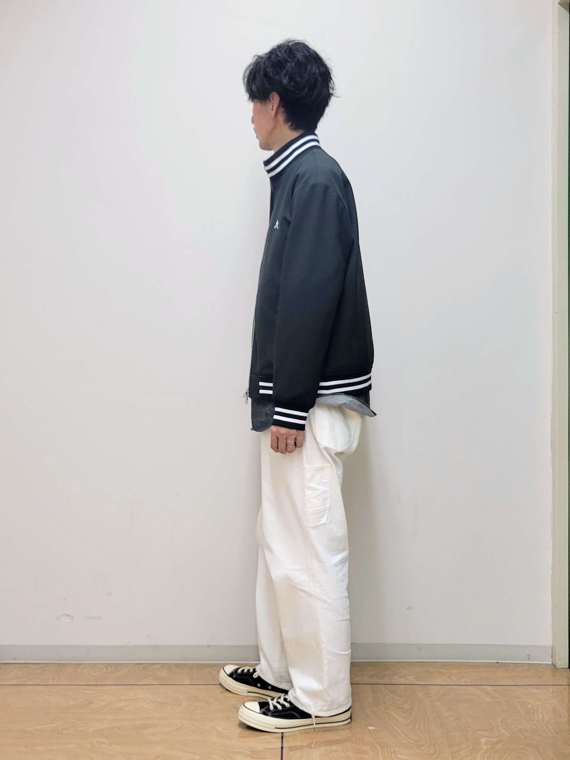 piroyaさんの「TAKEO KIKUCHI｜【BOWLER HAT LABEL】ダウンファブリック トラックジャケット」を使ったコーディネート