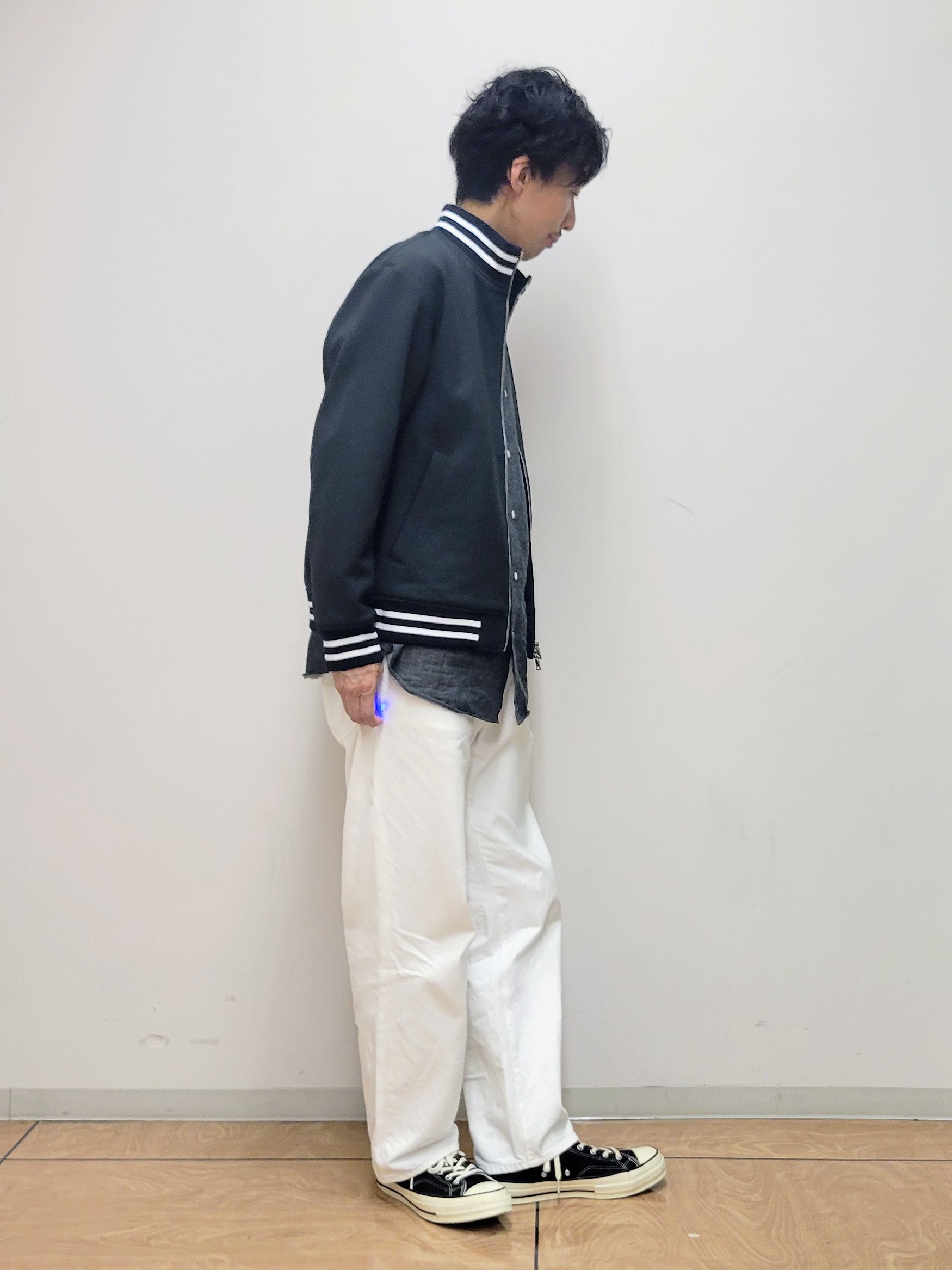 piroyaさんの「TAKEO KIKUCHI｜【BOWLER HAT LABEL】ダウンファブリック トラックジャケット」を使ったコーディネート