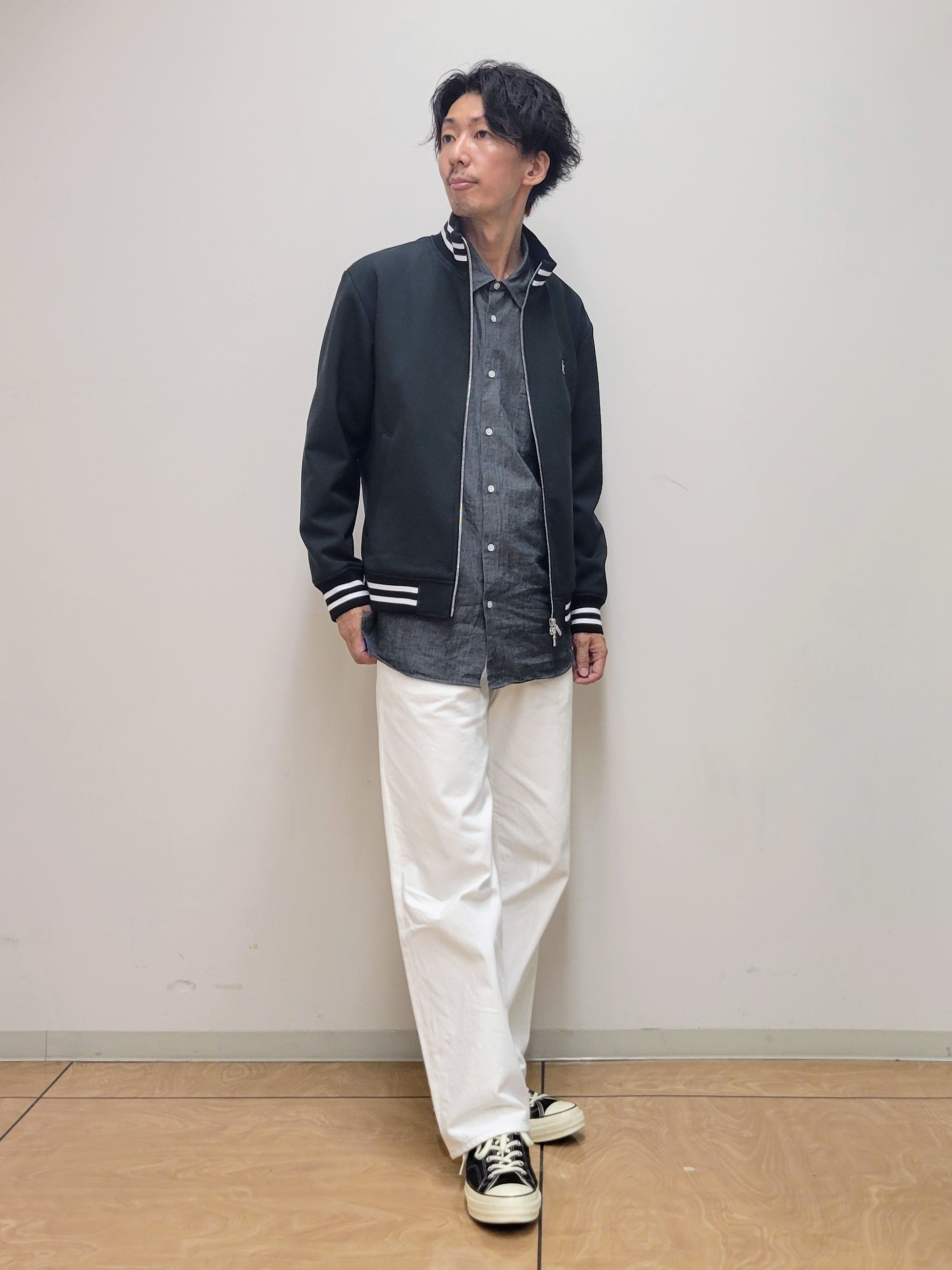 piroyaさんの「TAKEO KIKUCHI｜【BOWLER HAT LABEL】ダウンファブリック トラックジャケット」を使ったコーディネート