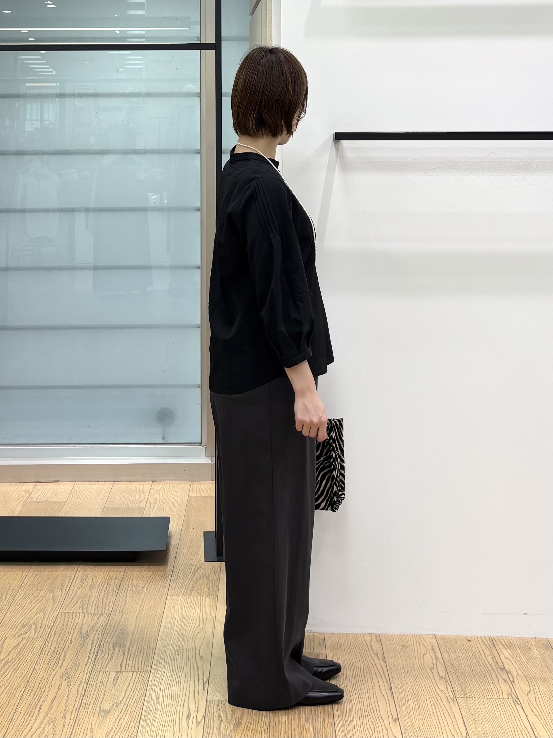 asamiさんの「INDIVI｜【初秋にピッタリ！／洗える】凹凸素材ミニスタンドトップス」を使ったコーディネート