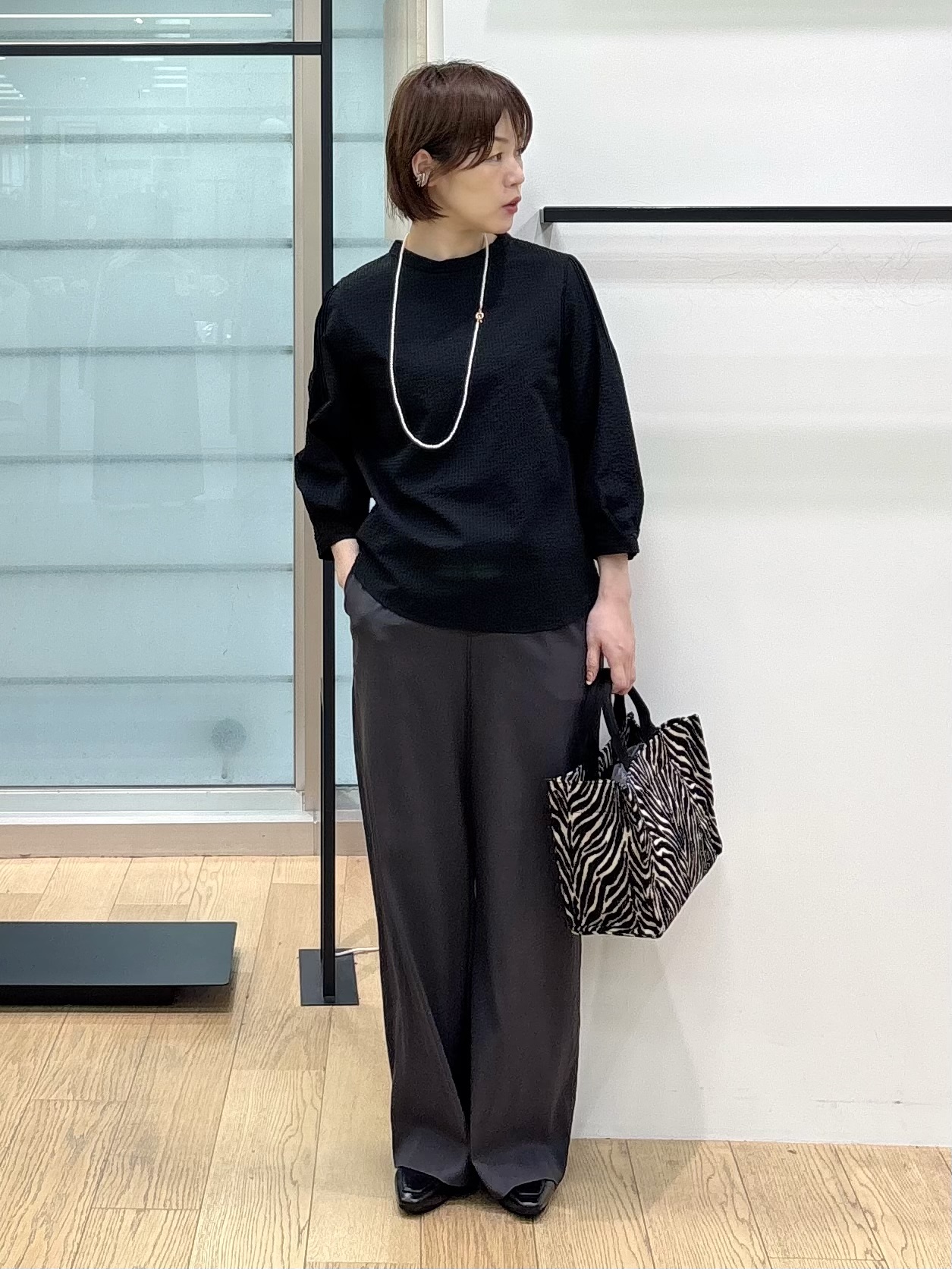 asamiさんの「INDIVI｜【初秋にピッタリ！／洗える】凹凸素材ミニスタンドトップス」を使ったコーディネート