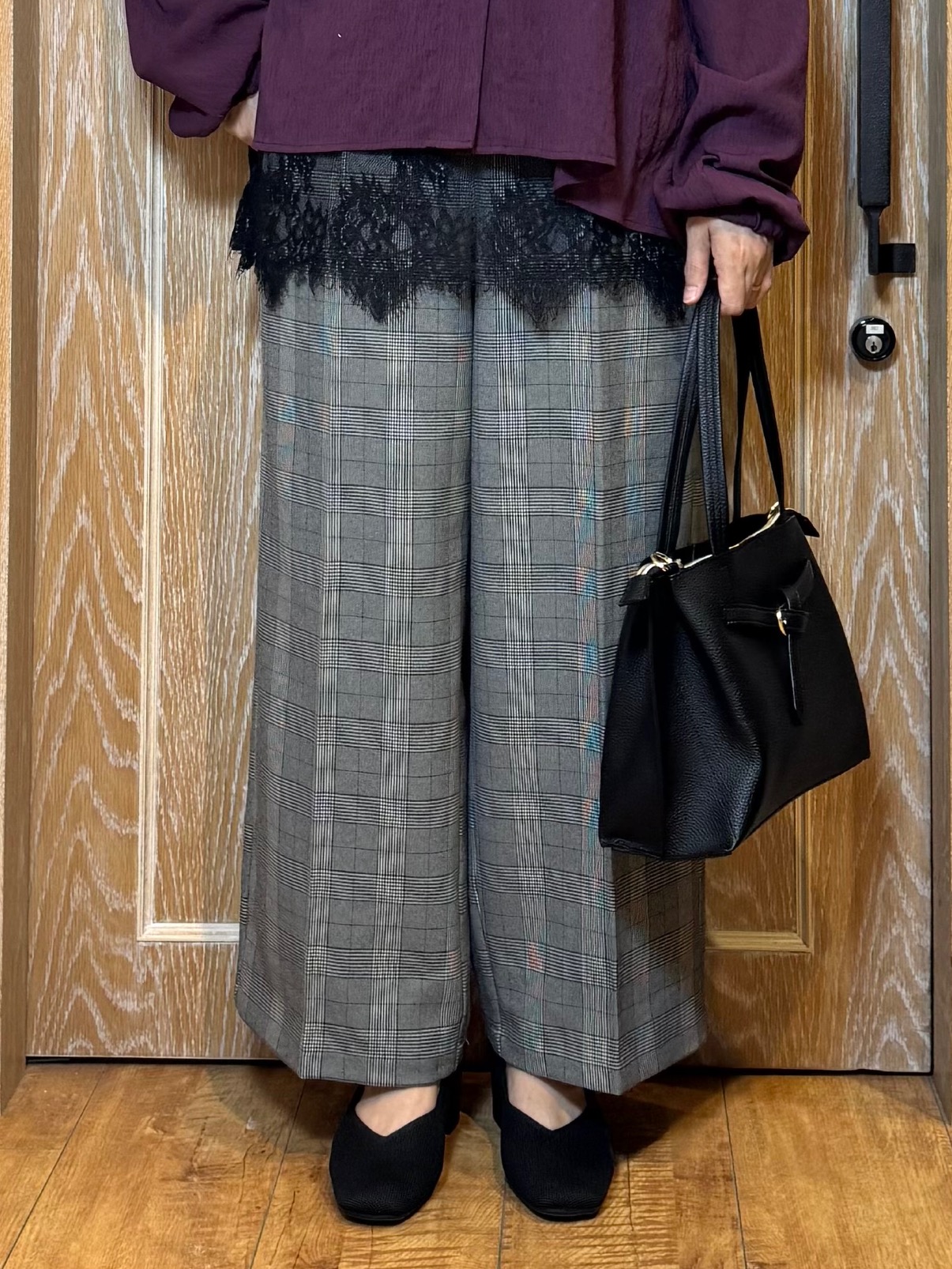 KAORIさんの「SHOO･LA･RUE｜【S-LL/洗濯機可】着痩せシルエット シャーリングシャツカーディガン」を使ったコーディネート
