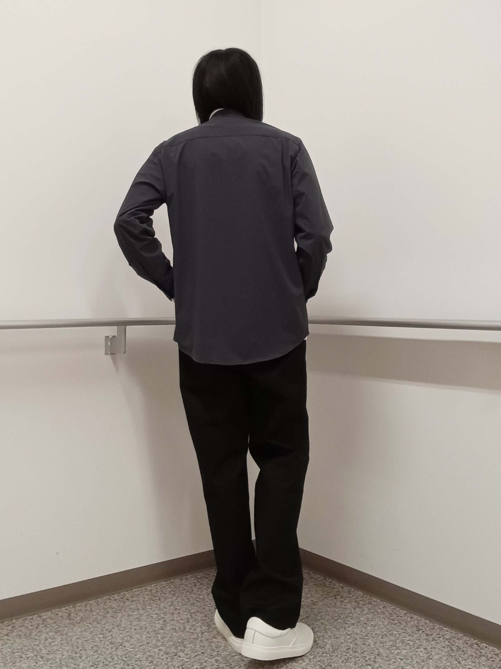 moritaさんの「TAKEO KIKUCHI｜3Dナイロンストレッチ バンドカラーシャツ」を使ったコーディネート