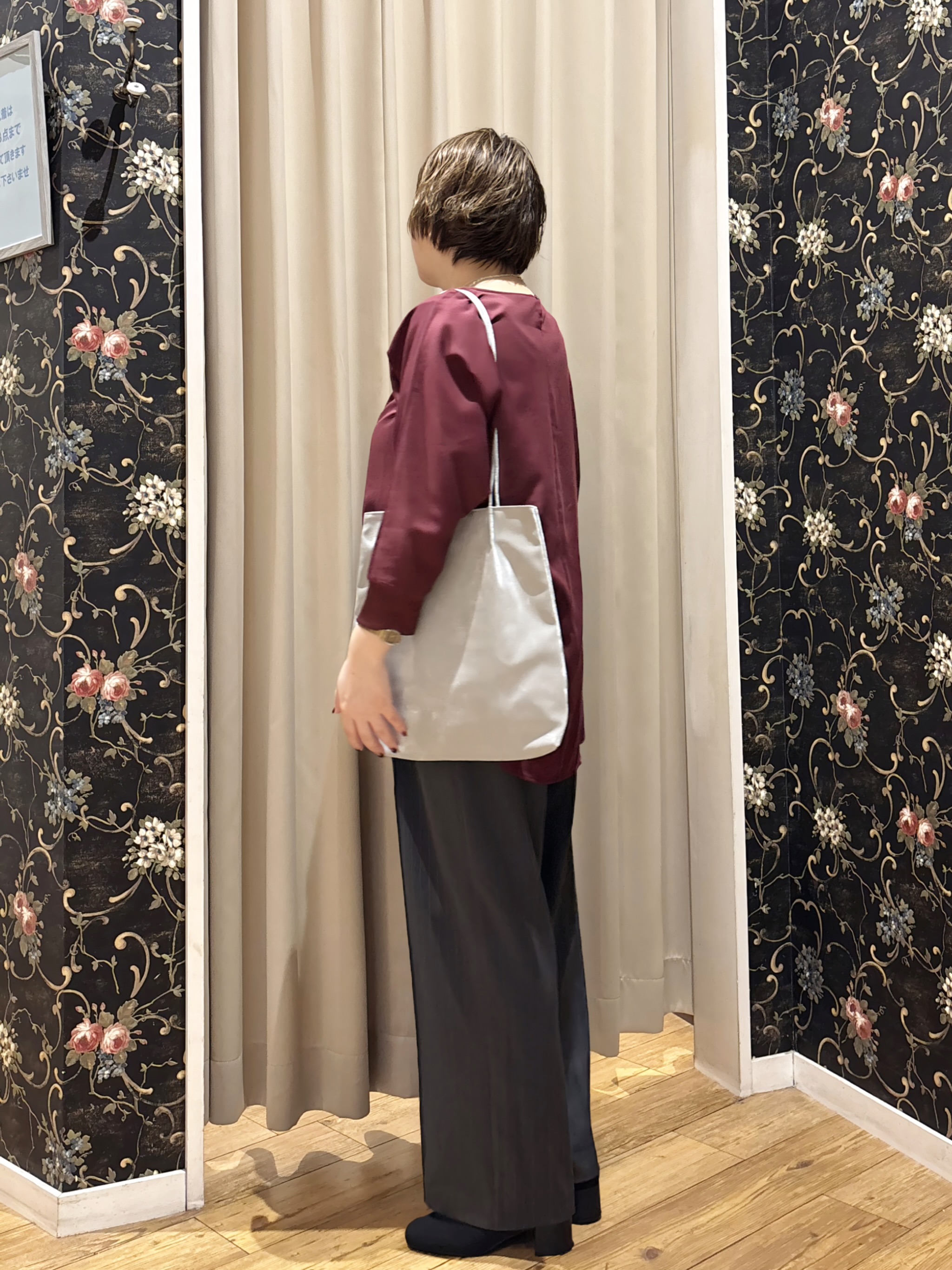 たみさんの「SHOO･LA･RUE｜【着丈選べる/洗濯後しわになりにくい】インせず着られる ドルマンブラウス」を使ったコーディネート