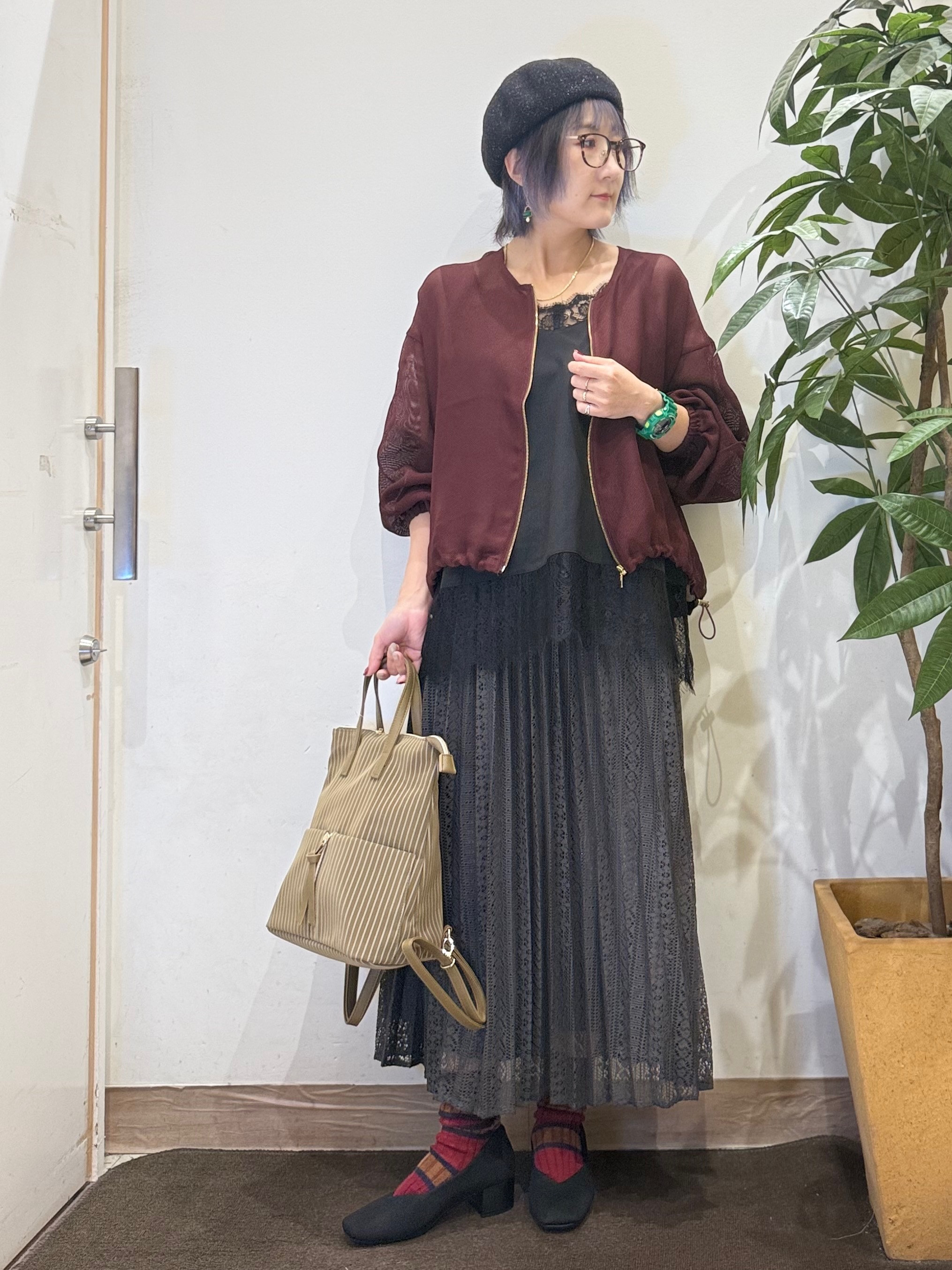 misakiさんの「SHOO･LA･RUE｜【通気性〇/セットアップ可/洗濯機可】メッシュドルマン ジップブルゾン」を使ったコーディネート