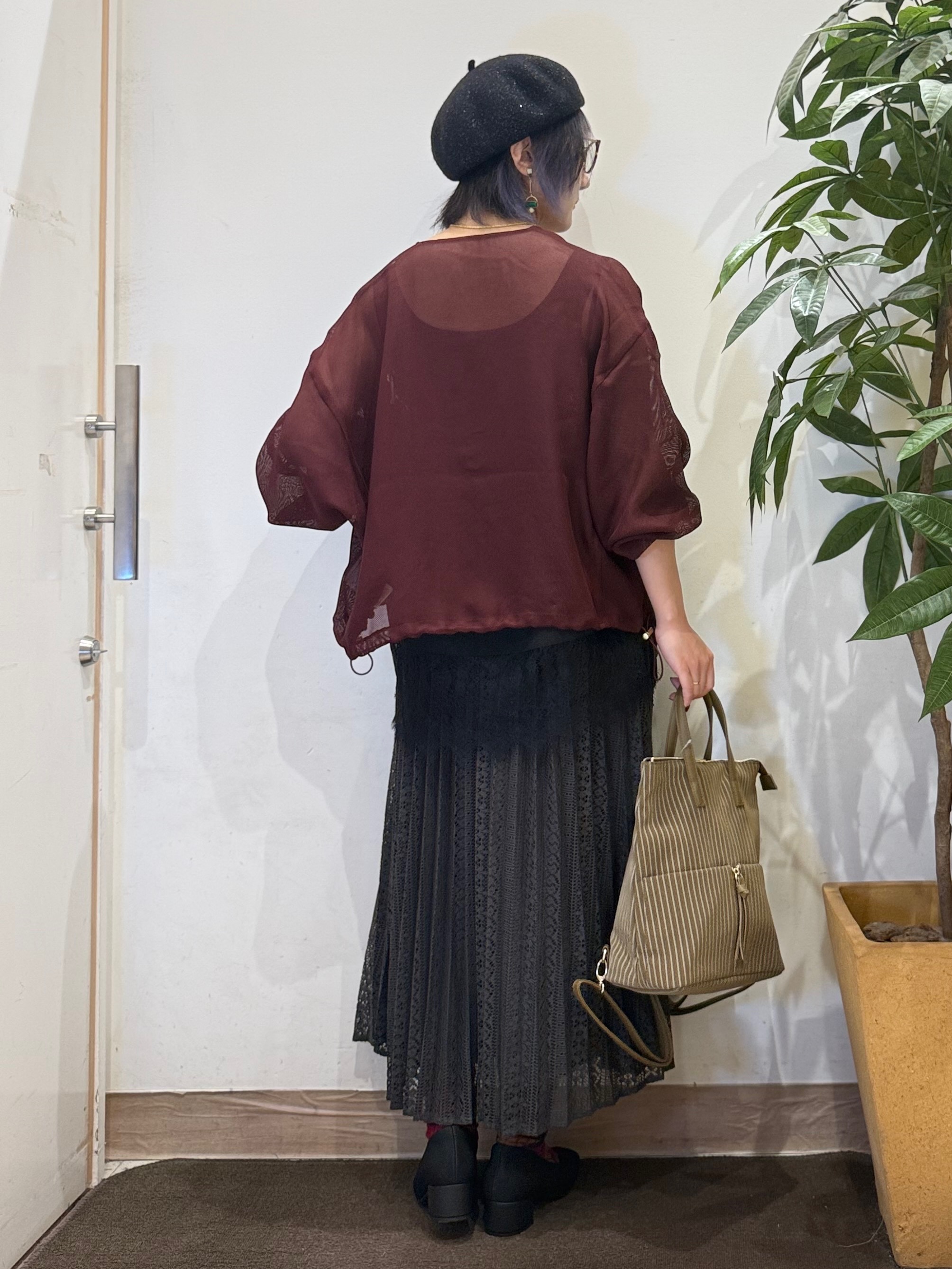 misakiさんの「SHOO･LA･RUE｜【通気性〇/セットアップ可/洗濯機可】メッシュドルマン ジップブルゾン」を使ったコーディネート