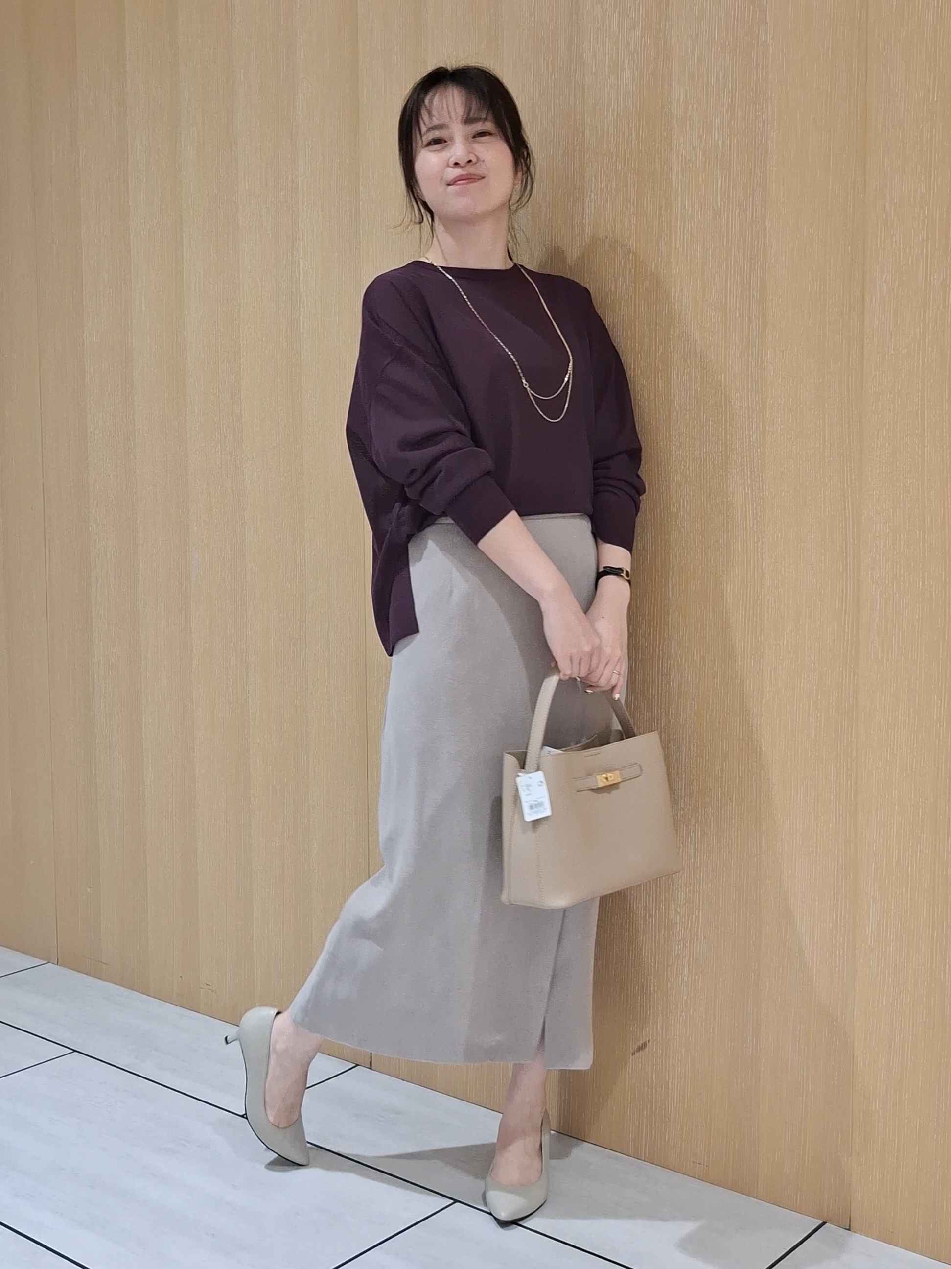 YuKaRiさんの「UNTITLED｜【アンサンブル可/秋羽織り/シアー】前後2WAYカーディガン」を使ったコーディネート