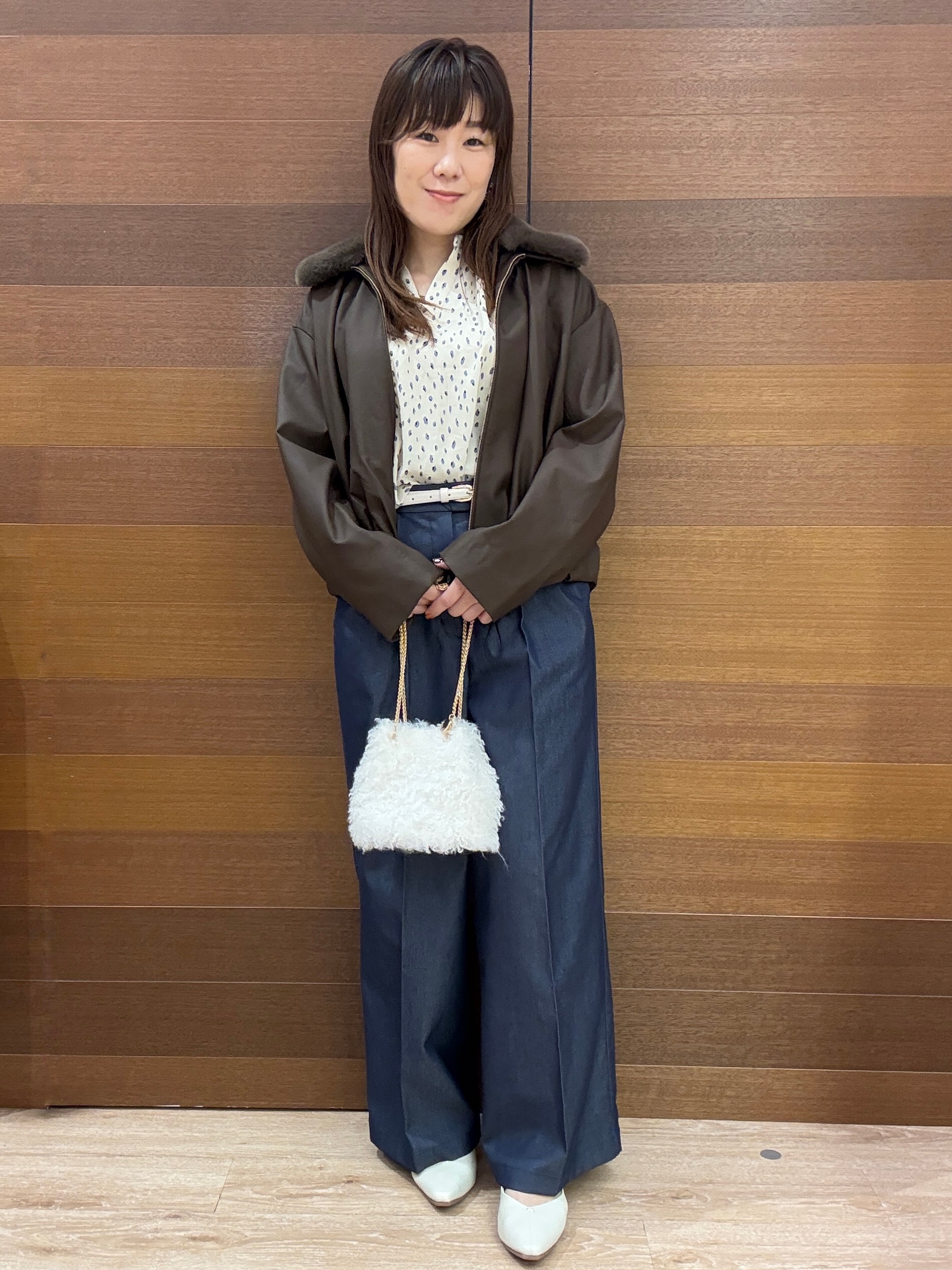 maichiさんの「OPAQUE.CLIP｜フェイクファー衿付き マットレザー調ブルゾン【洗える】」を使ったコーディネート