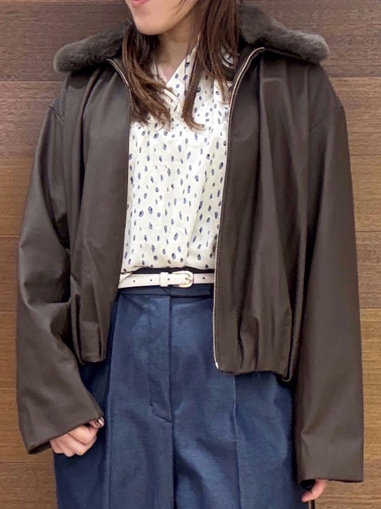 maichiさんの「OPAQUE.CLIP｜フェイクファー衿付き マットレザー調ブルゾン【洗える】」を使ったコーディネート